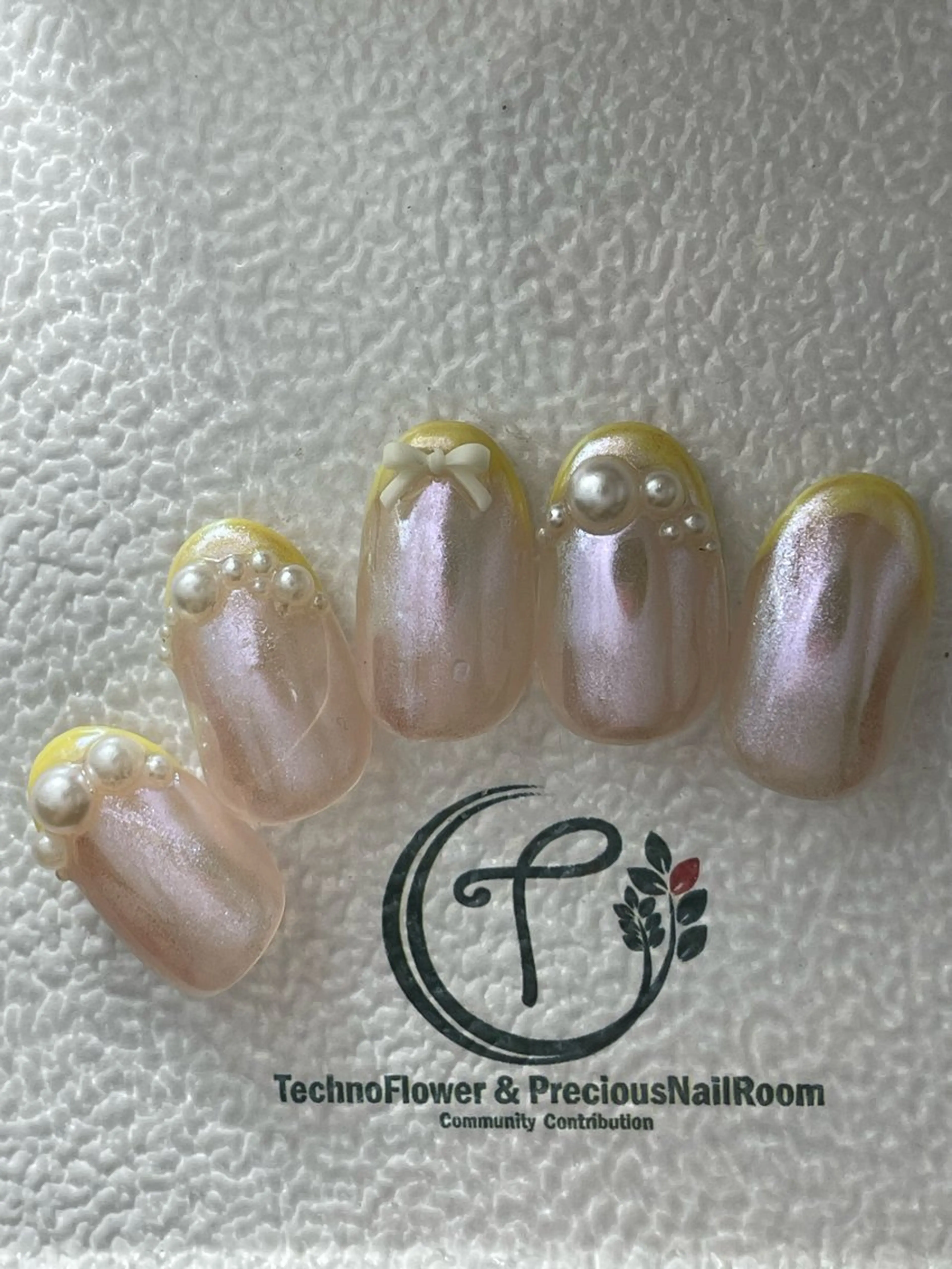 ネイル フラワーネイル precious nail room所属・precious nail roomのネイルデザイン