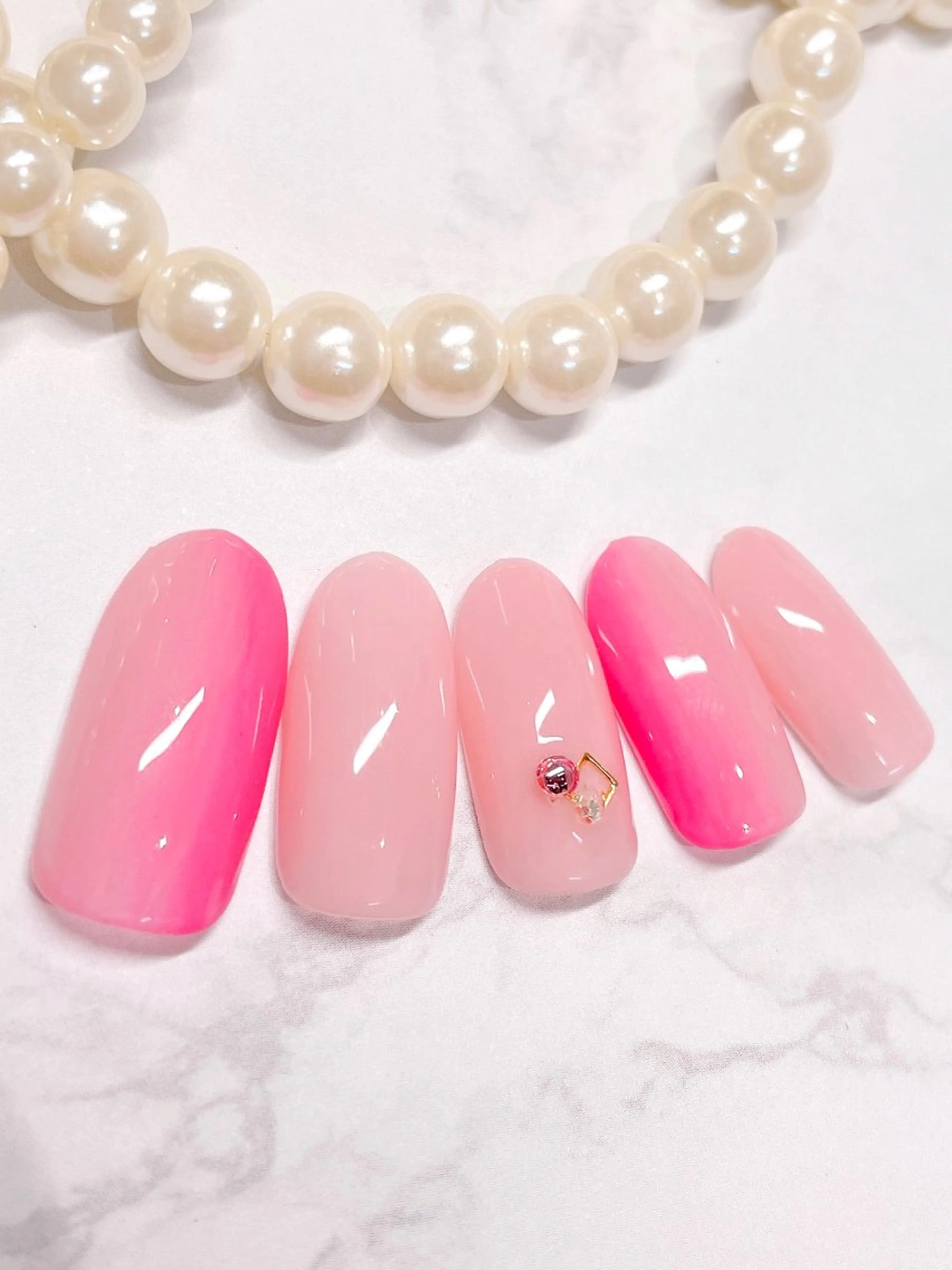 ネイル グラデーション ピンク T Yuiのネイルデザイン