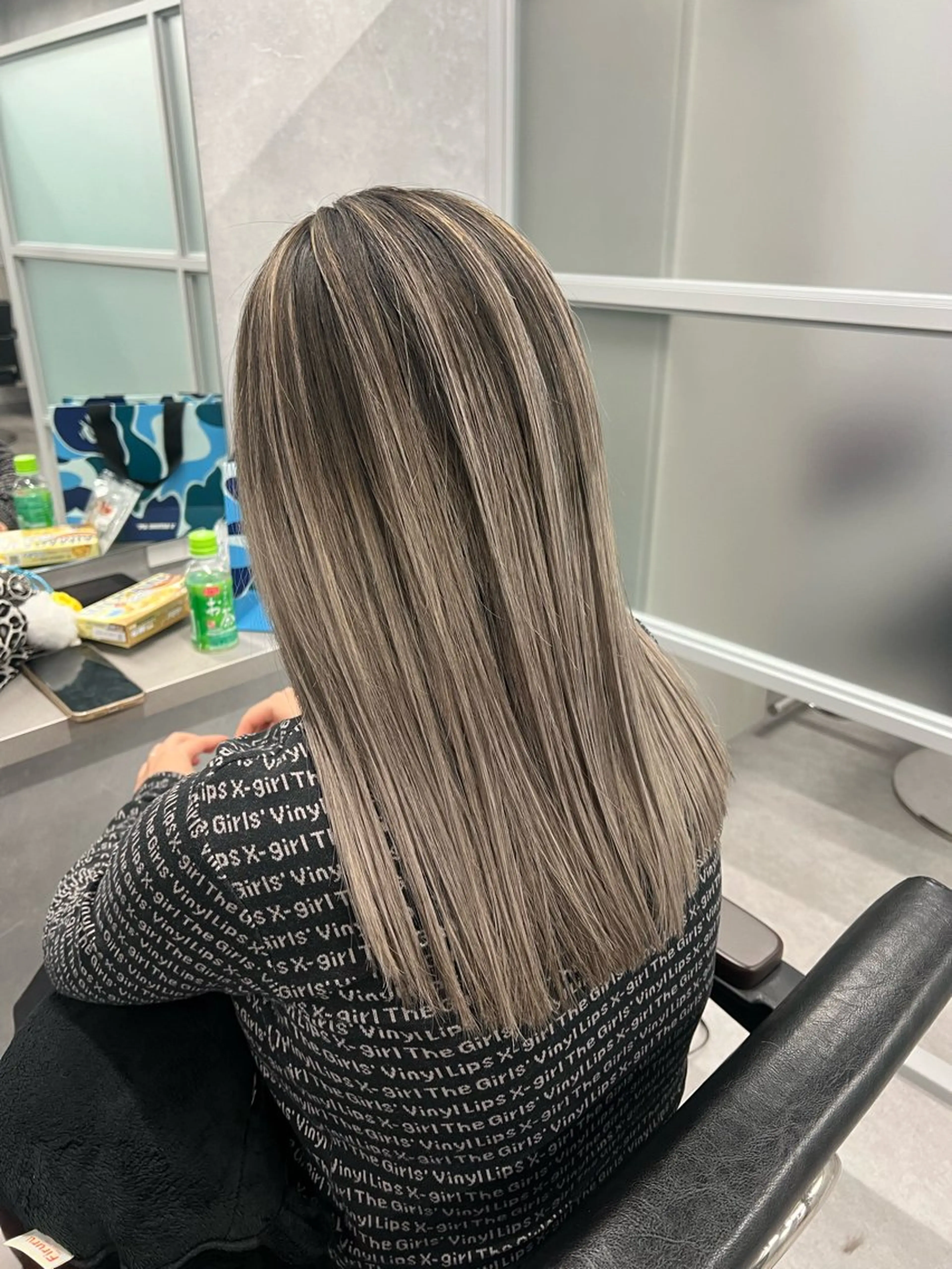 ロング レイヤーカット ヘアカラー 石津 優菜のヘアスタイル