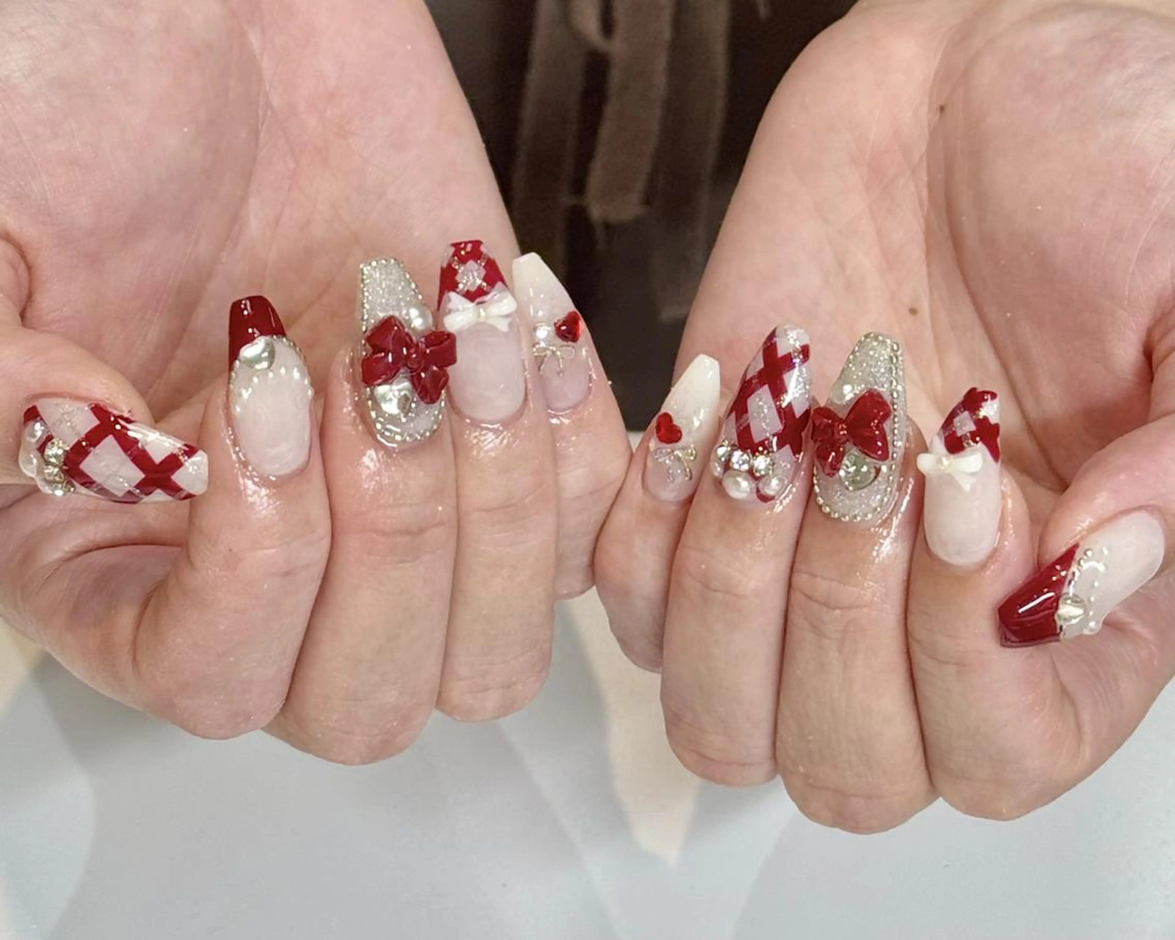 ネイル ハンドネイル 🎀 Ayaka_nailのネイルデザイン