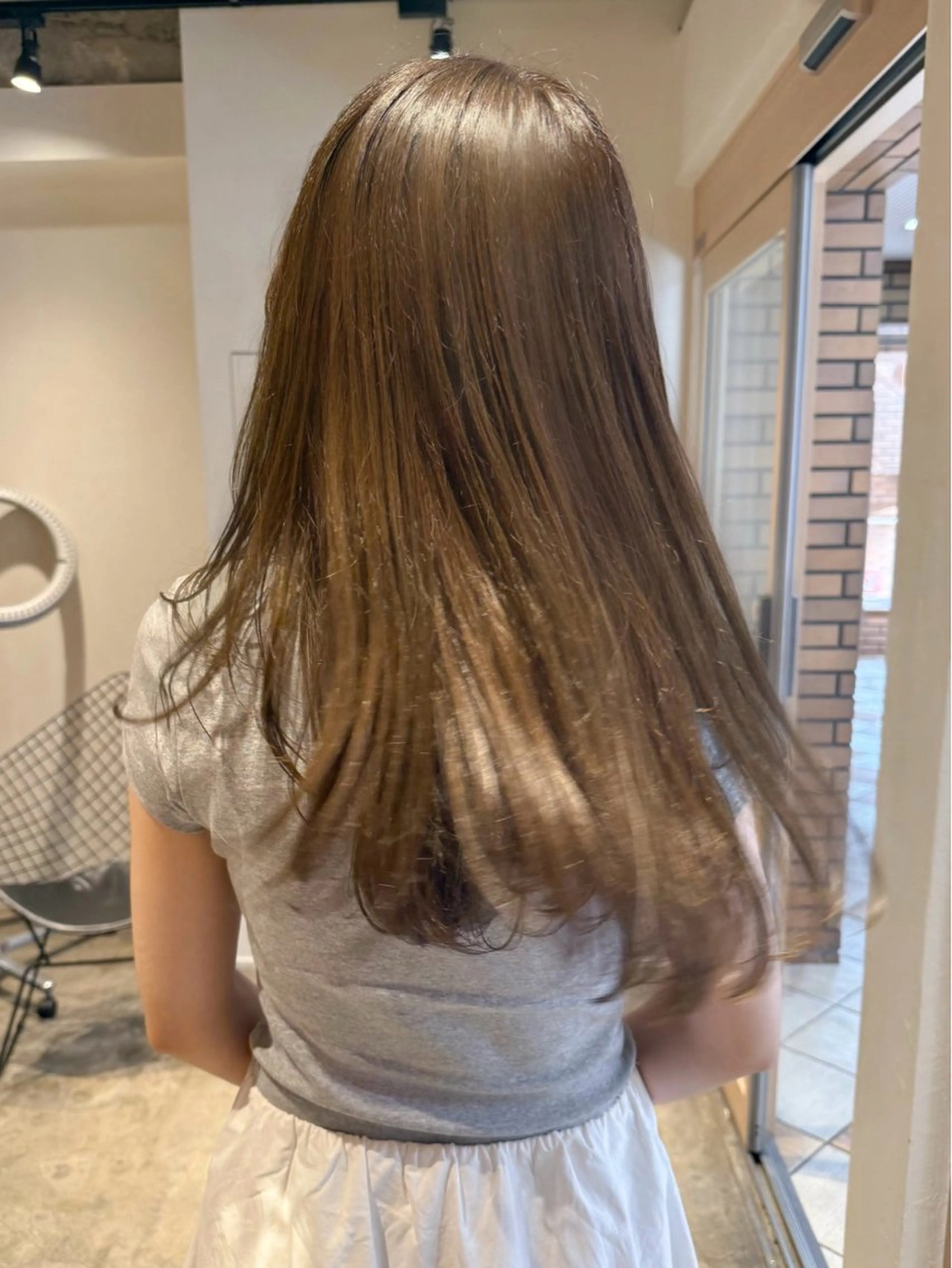 セミロング カット ヘアカラー ANY mikuのヘアスタイル