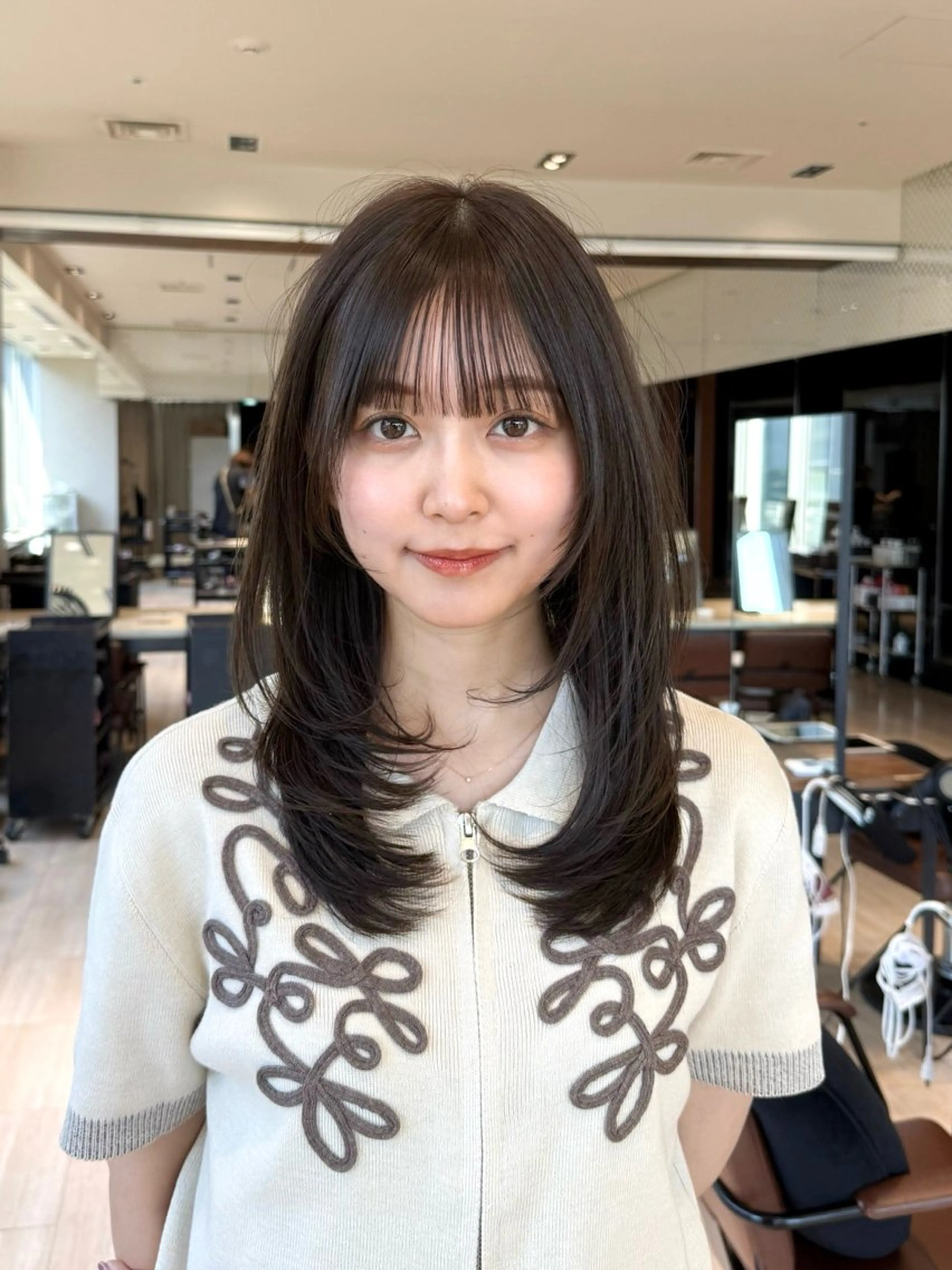 セミロング カット レイヤー/顔周り カット/松岡 祥利のヘアスタイル