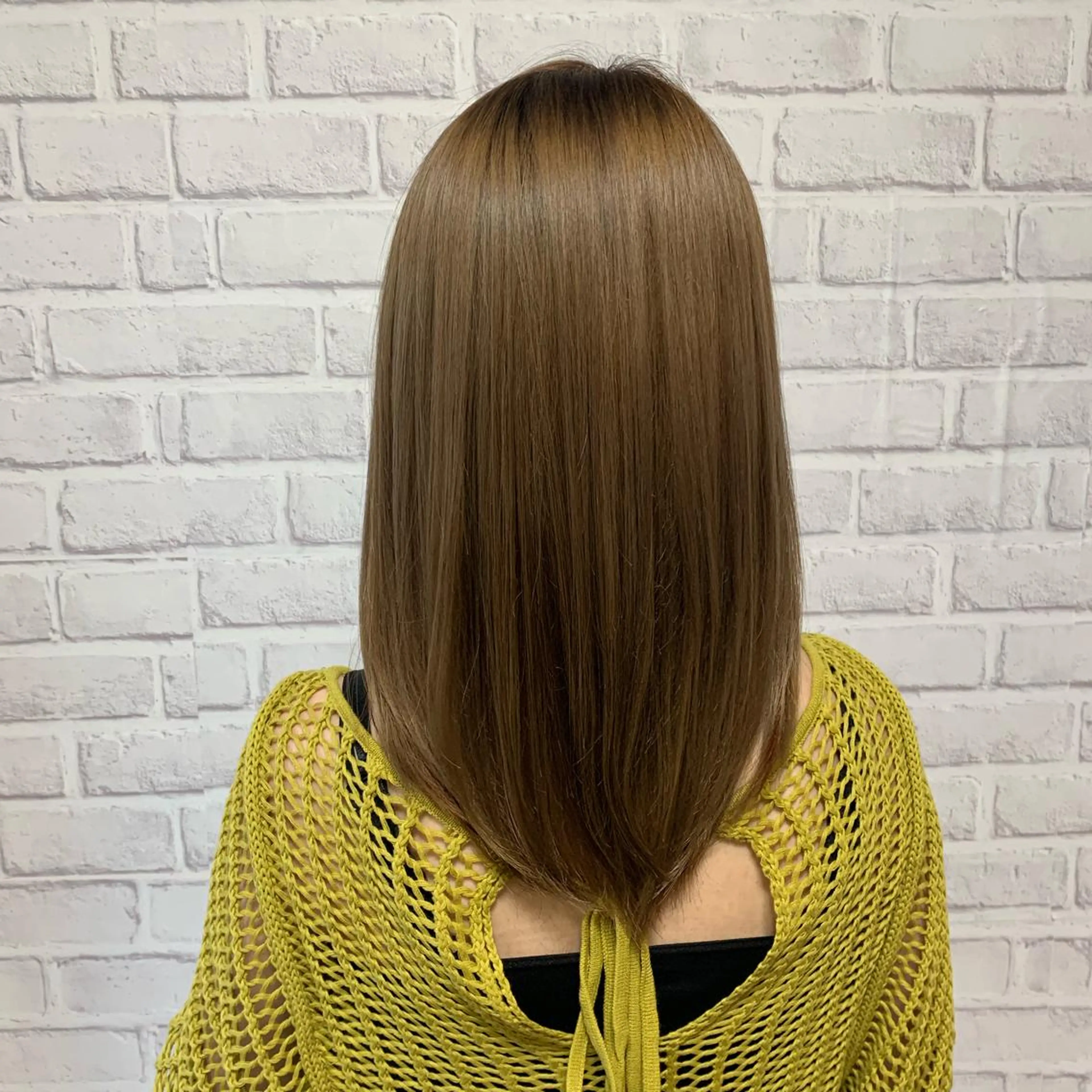 ミディアム 大江 美穂のヘアスタイル