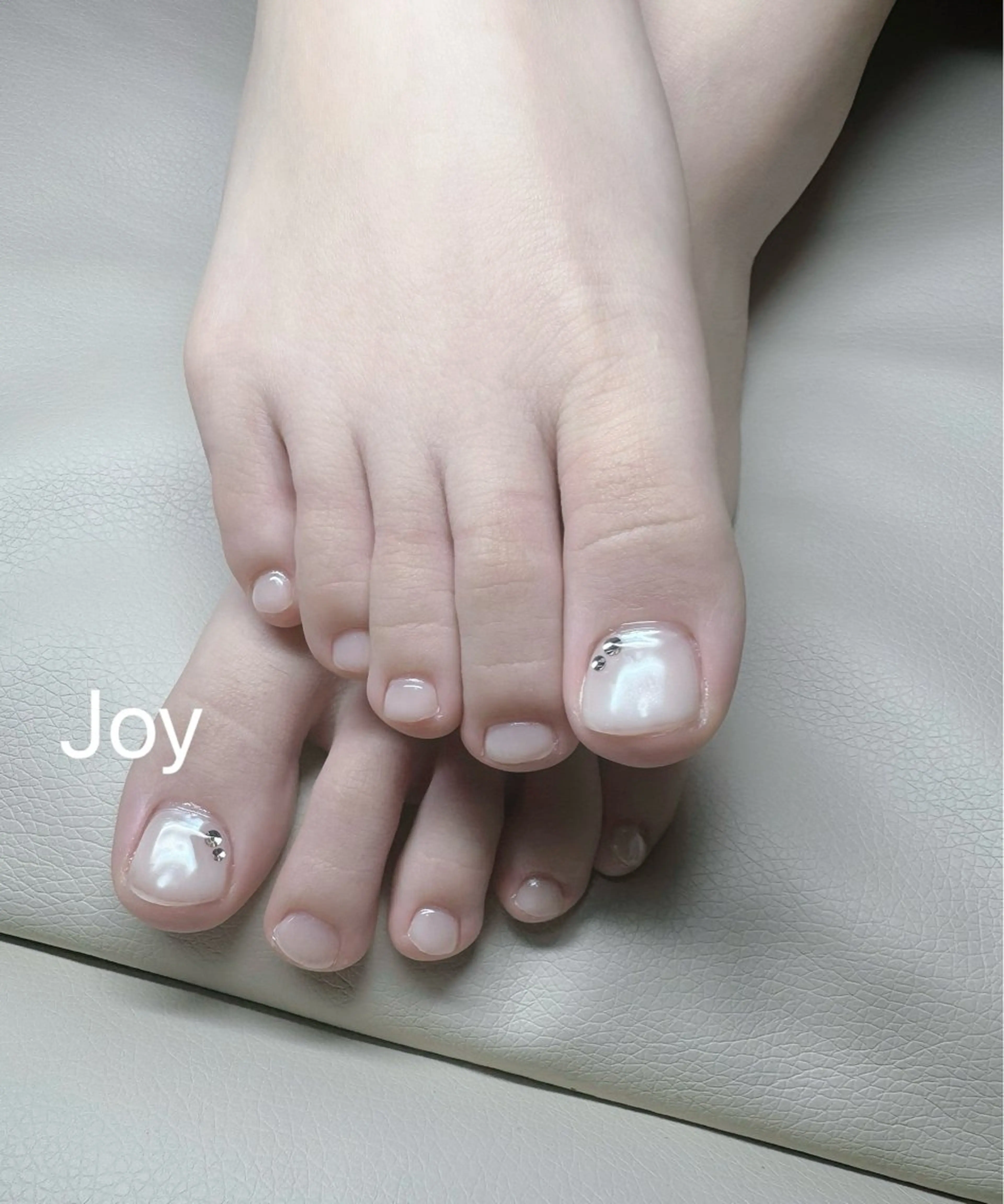 ネイル オーロラネイル フットネイル ワンカラーネイル シンプルネイル ストーンネイル Nail Salon JOYのネイルデザイン