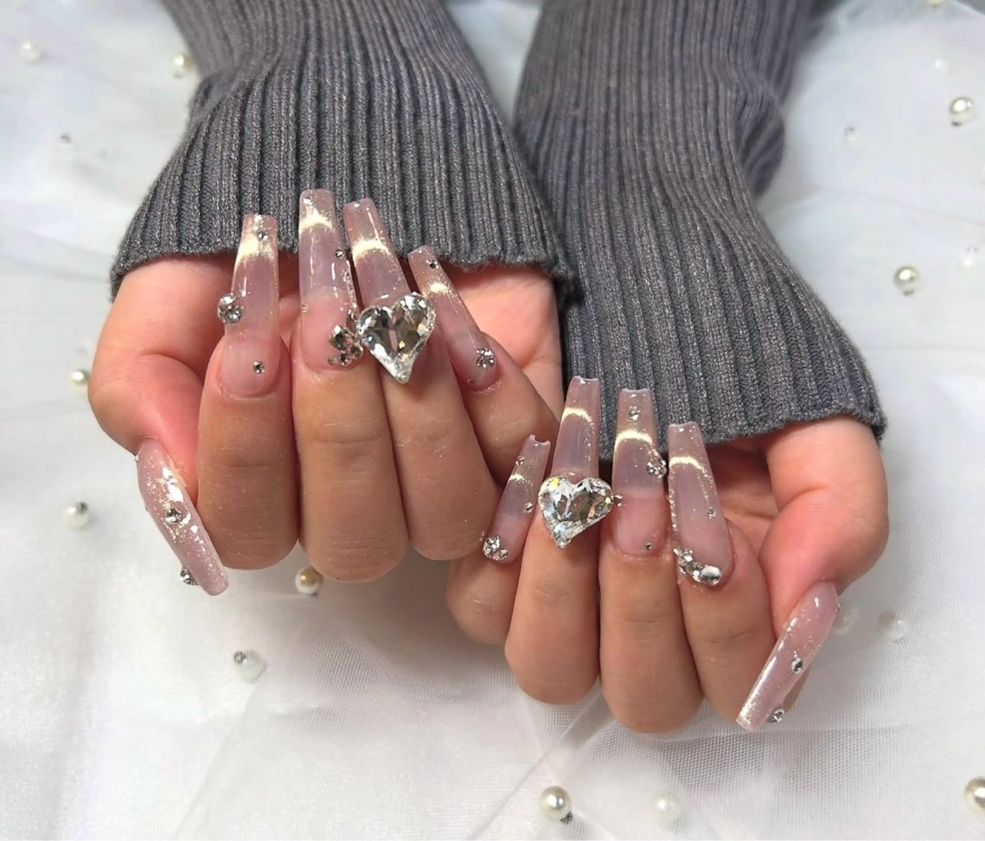 ネイル グラデーション キラキラネイル ワンカラーネイル 冬ネイル Jenn Nail Salonのネイルデザイン