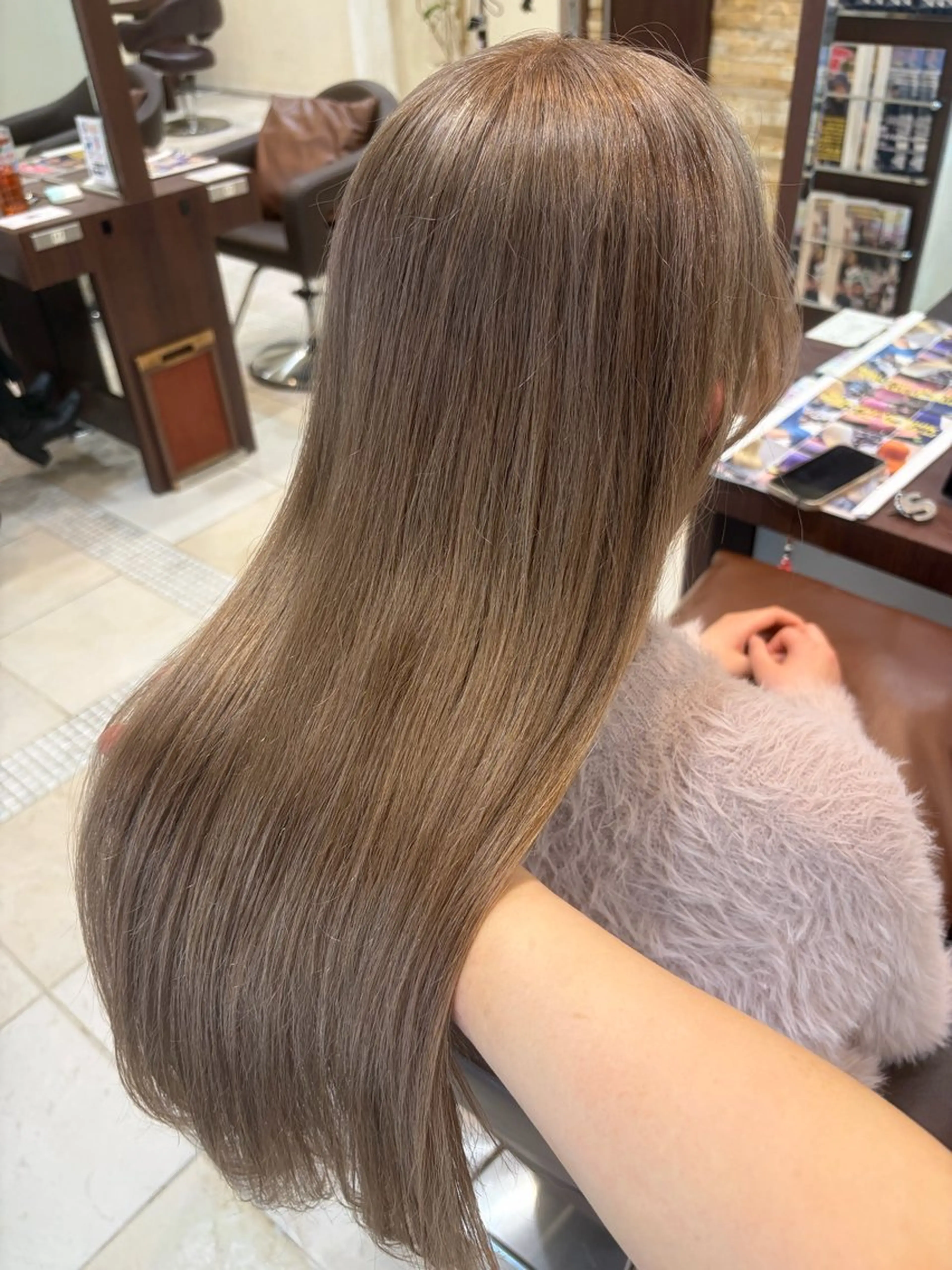 ロング ヘアカラー 【暖色ハイトーン】 HARUNA🌼のヘアスタイル