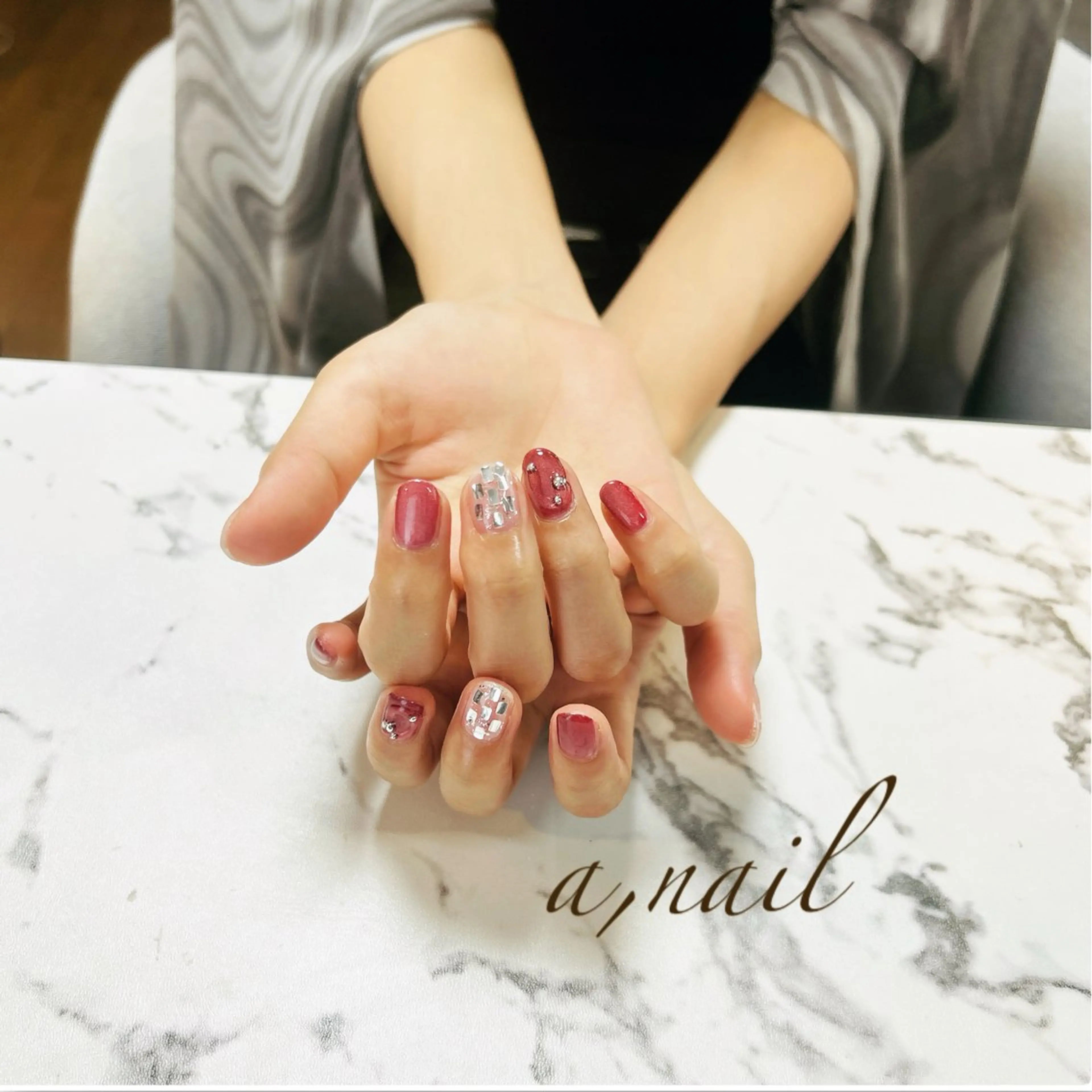 ネイル ホログラムネイル キラキラネイル ラメ(グリッター) マグネットネイル ぷっくりネイル ハンドネイル ネイルサロン エーネイルのネイルデザイン