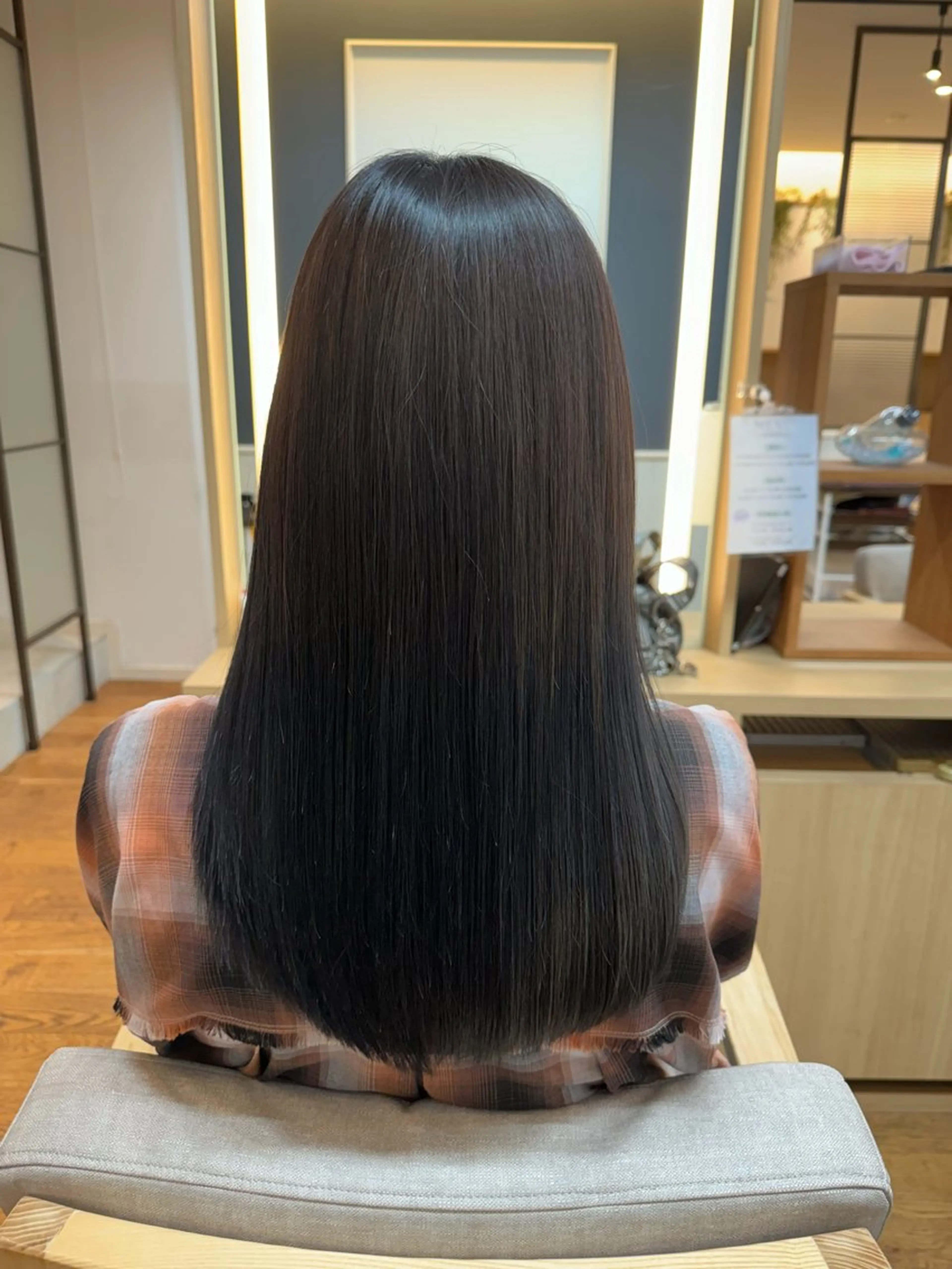 セミロング 髪質改善/縮毛矯正✨ 白石ゆいのヘアスタイル