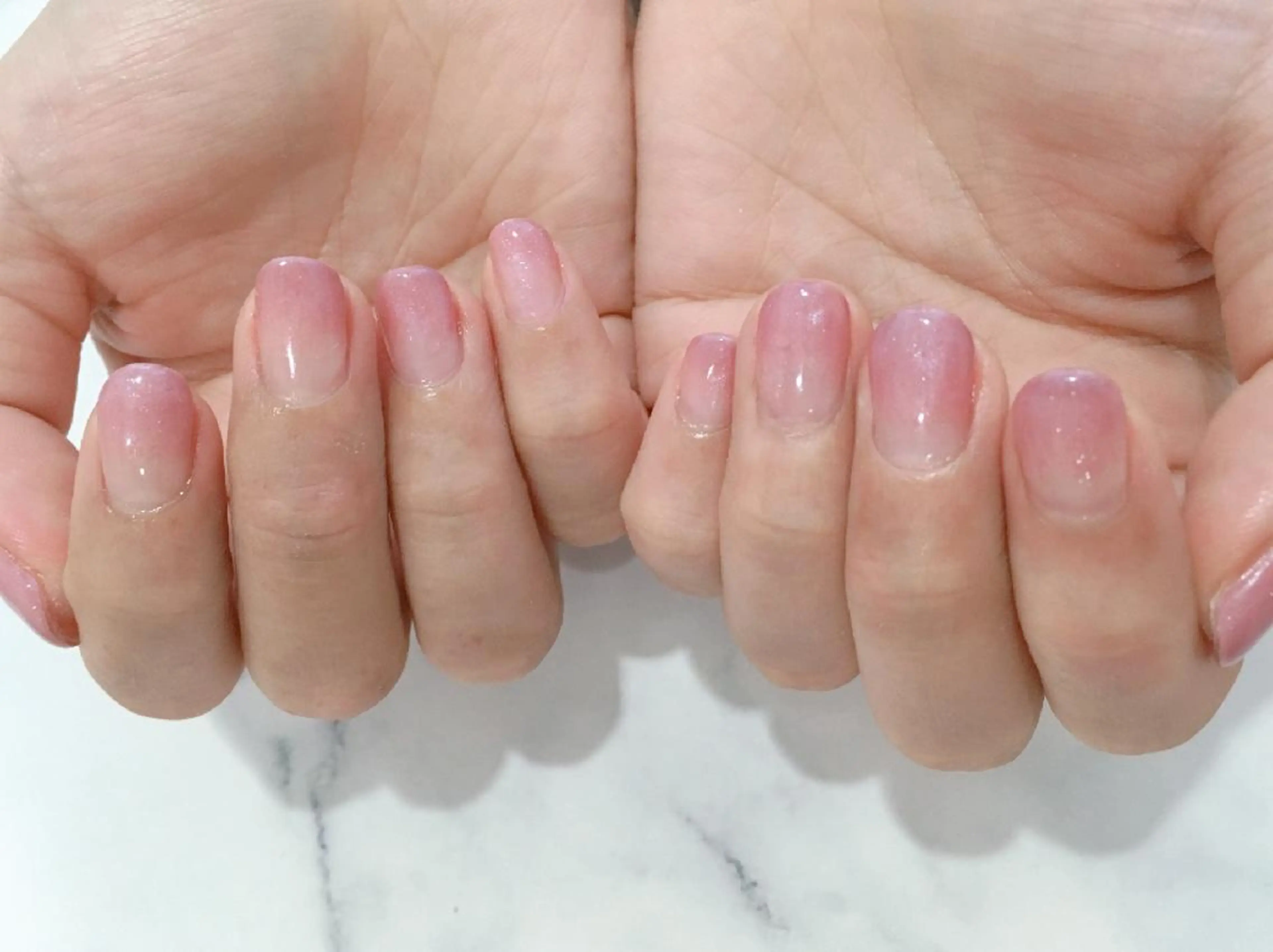 ネイル 長さ出し フラワーネイル フットネイル ジェルネイル グラデーション ネイル＆フラワーサロン〜Ri✦hiro〜鳥栖店所属・HIRATA RIEのネイルデザイン