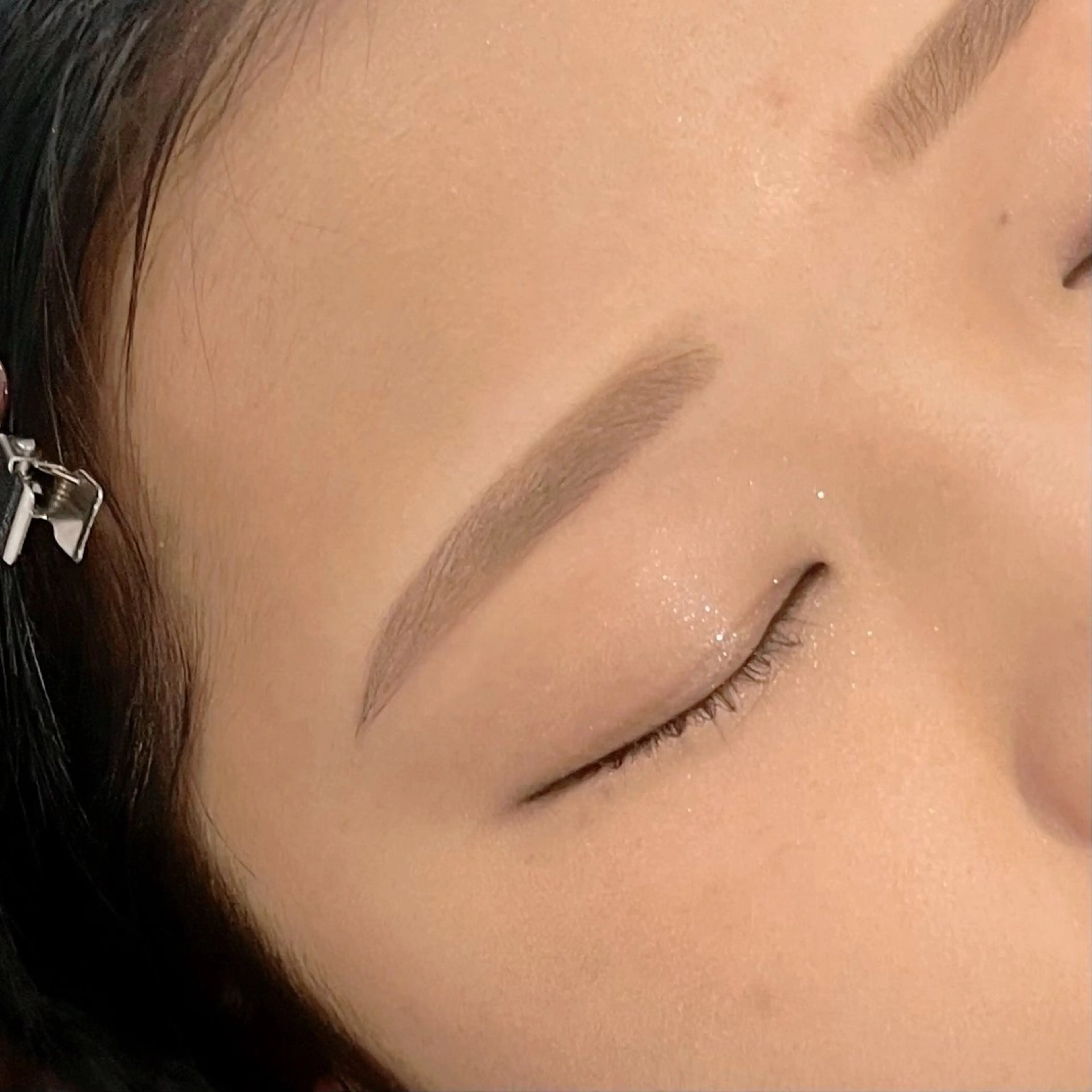 アイブロウ eyes三ノ宮所属・eye's Yurikaの眉毛・アイブロウイメージ