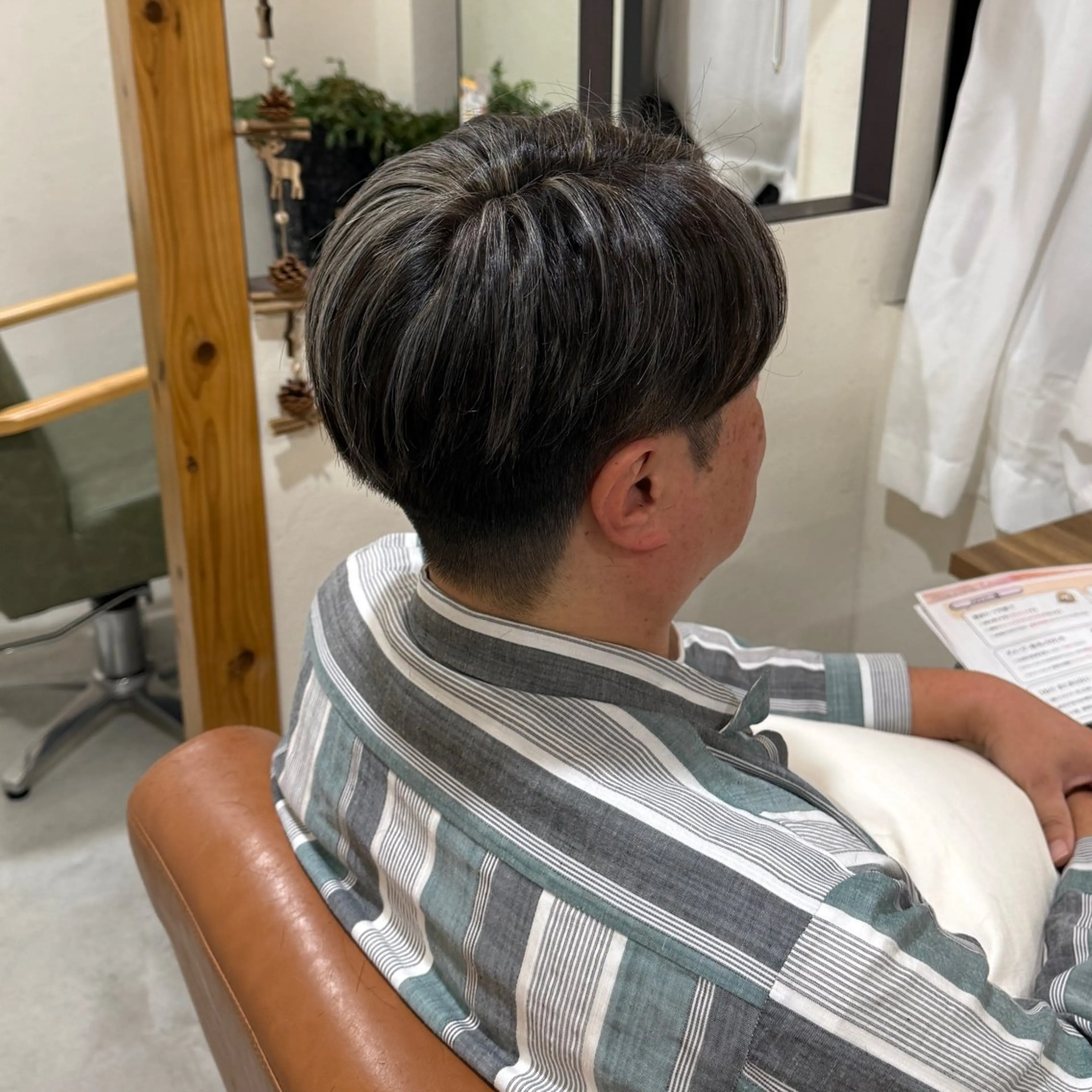 カラー メンズ メンズメッシュ メッシュ シルバー ココナ🖤/メンズ /パーマ/nicoのヘアスタイル