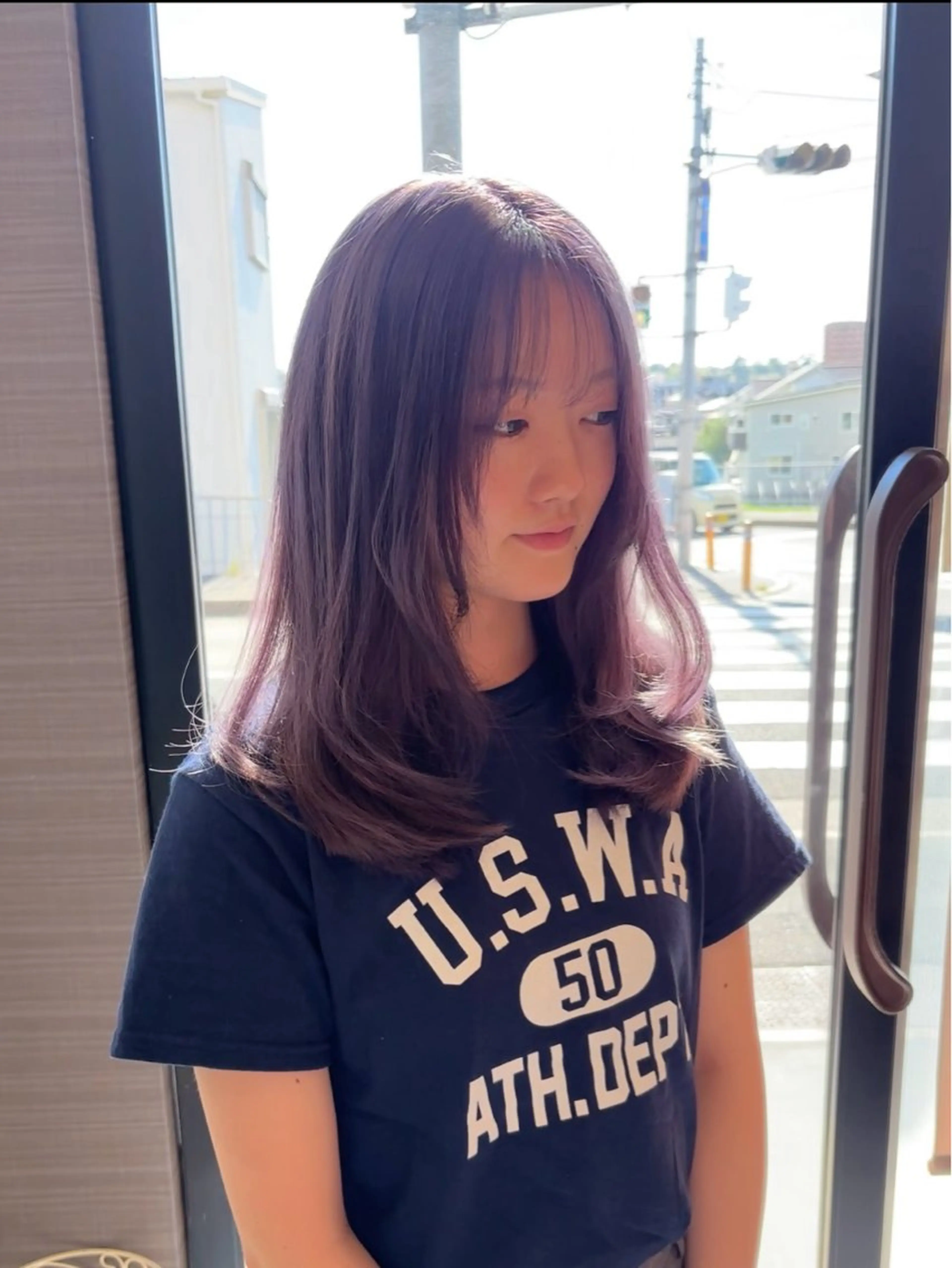 ロング カラー ロングレイヤー ブリーチ グレージュ ラベンダーカラー ラベンダーグレージュ ヘアカラー 小野 友暉のヘアスタイル