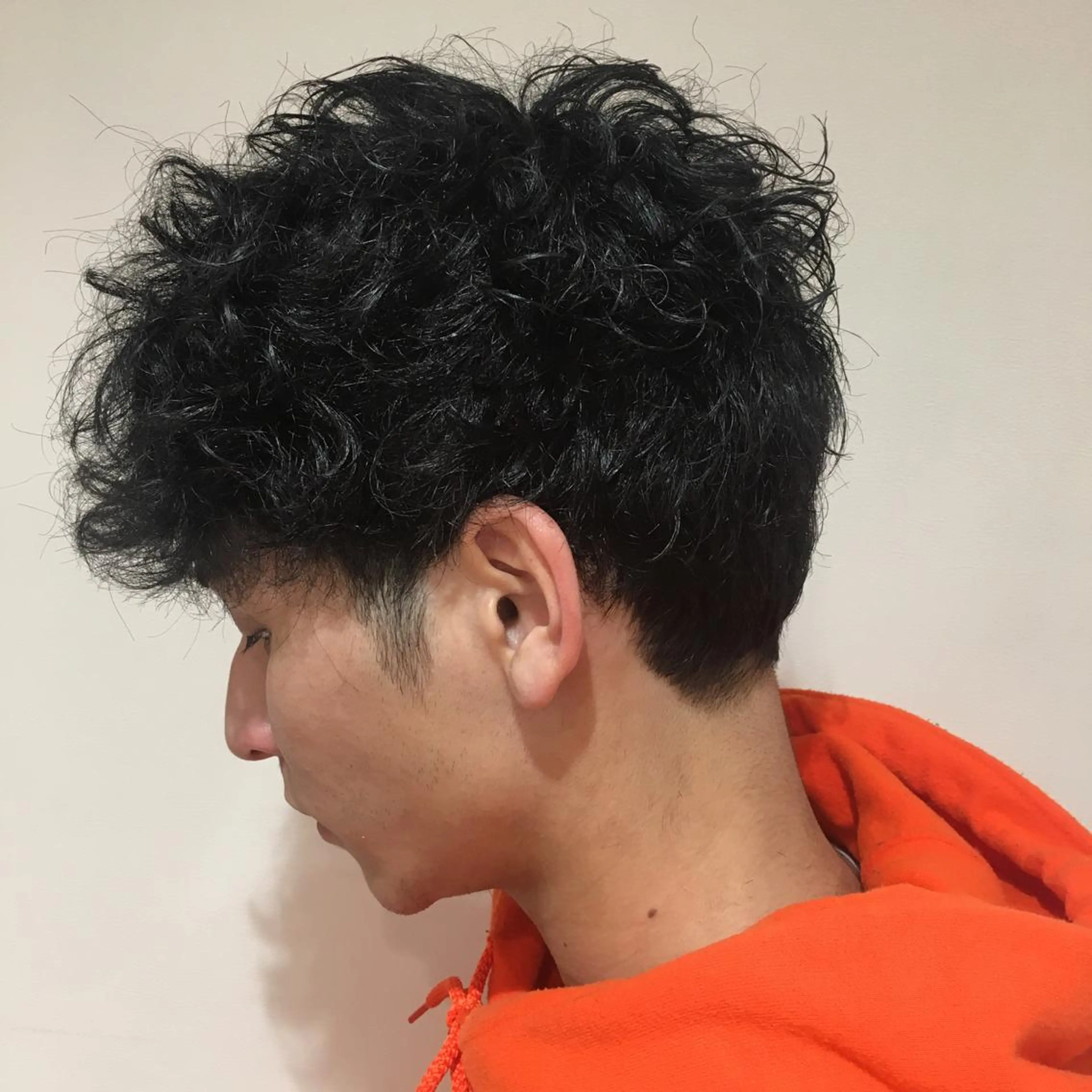 ショート パーマ メンズ ウルフカット／吉村 桃子のヘアスタイル