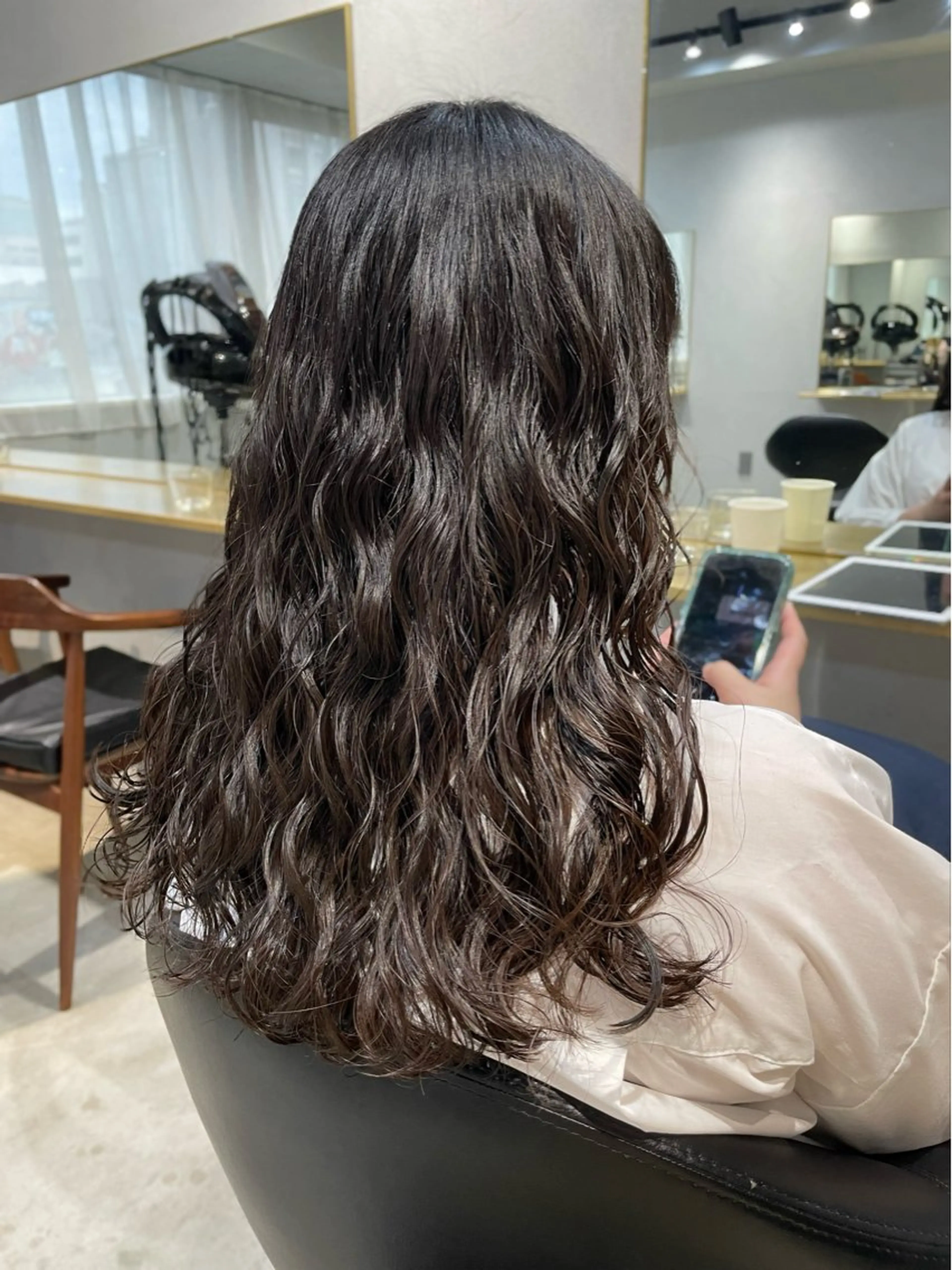 ロング パーマ 髪質改善 ロング 縮毛矯正 デジタルパーマ カット パーマ トリートメント 【arc】Ruri コテ巻き風パーマのヘアスタイル