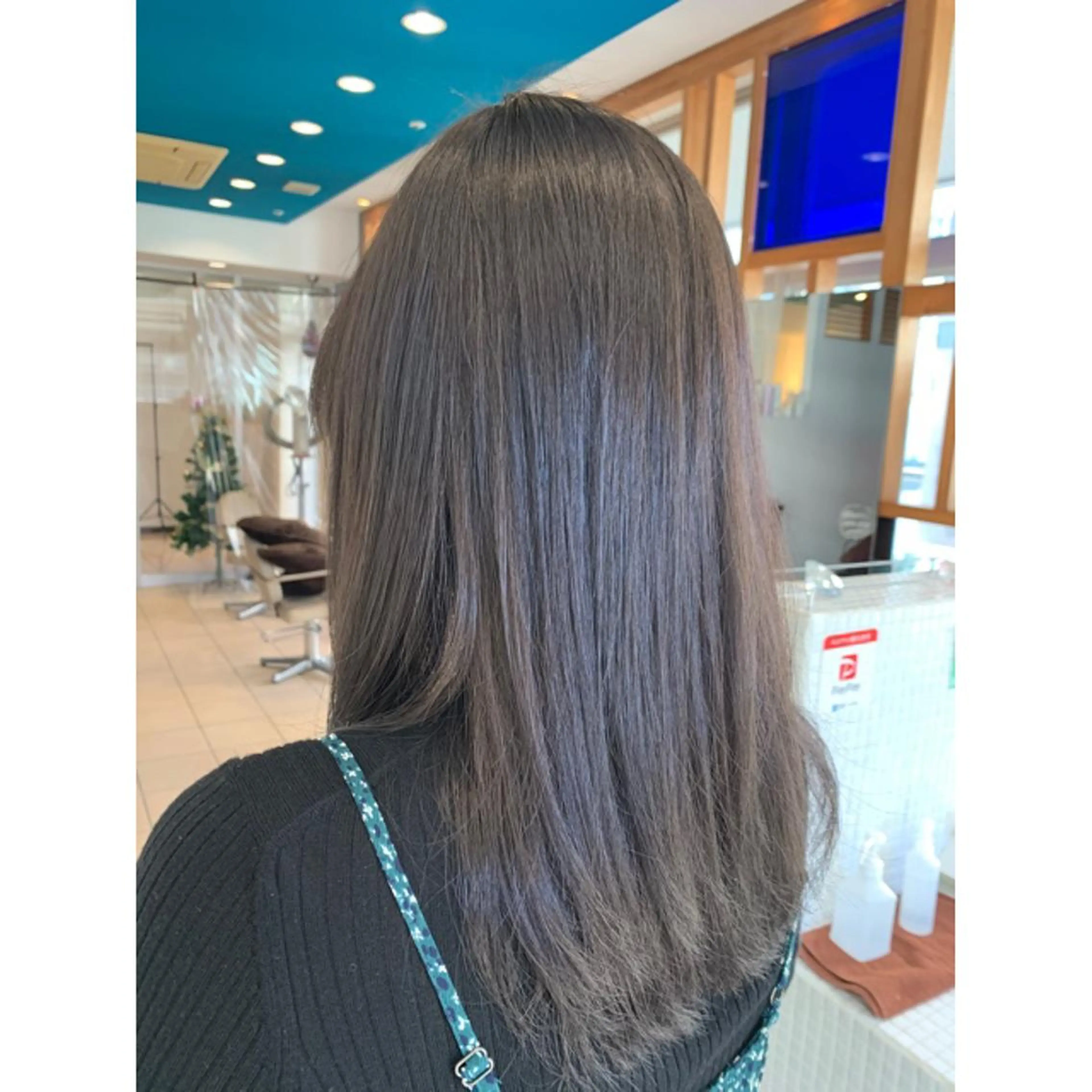 セミロング カラー 松戸　kiju オーナースタイリストのヘアスタイル