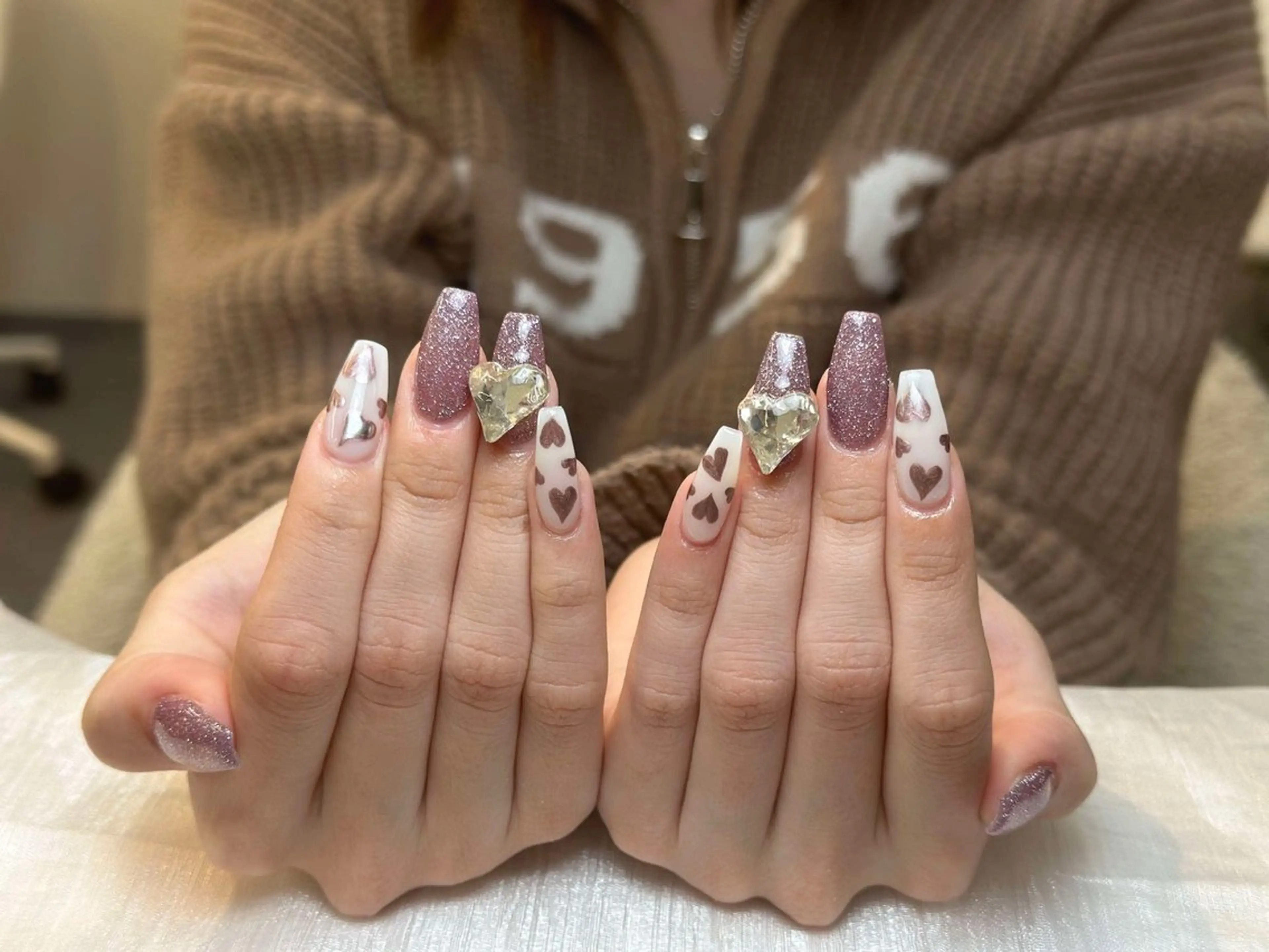 ネイル グラデーション キラキラネイル ワンカラーネイル 冬ネイル Nie Nail Shinokuboのネイルデザイン