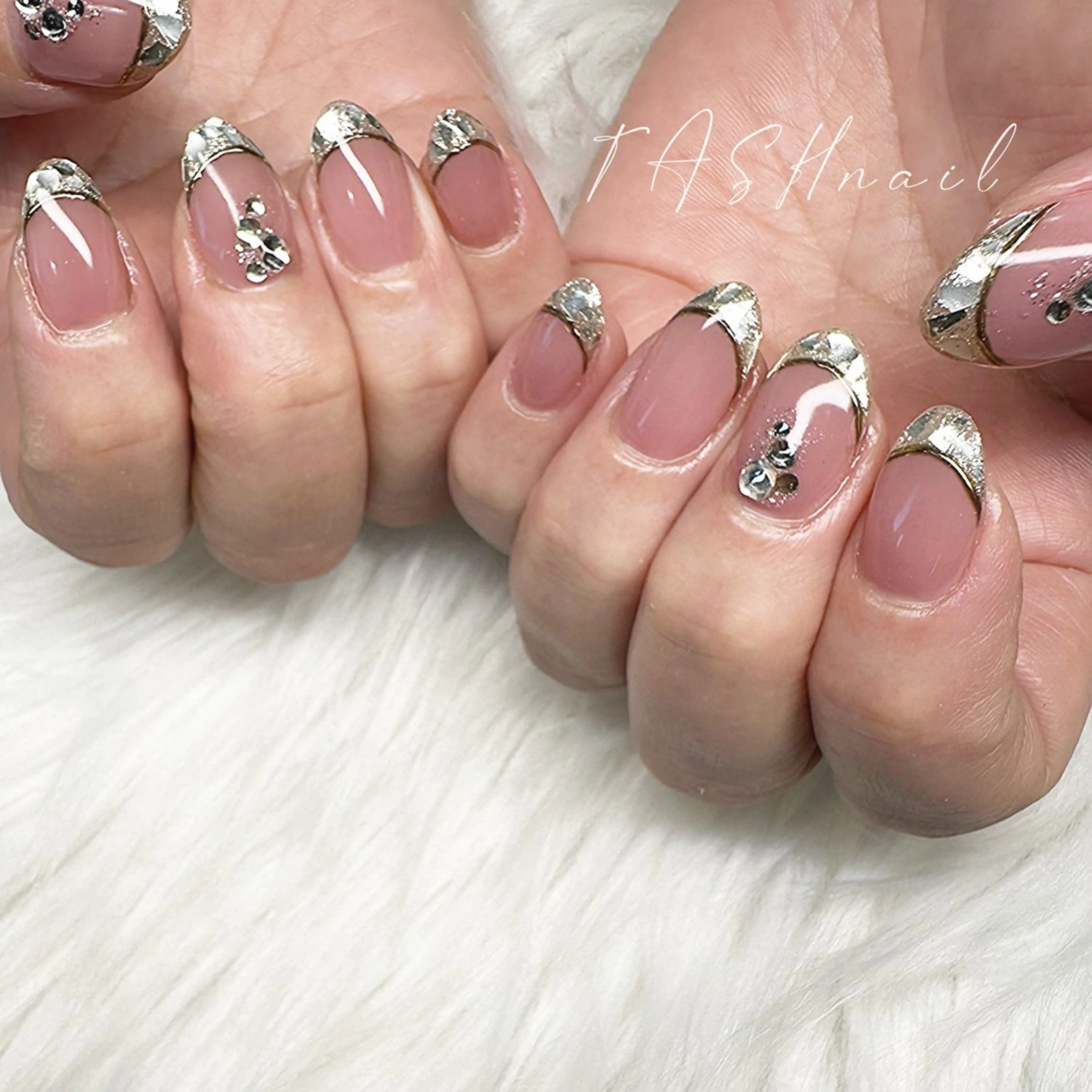 ネイル TASH nailのネイルデザイン