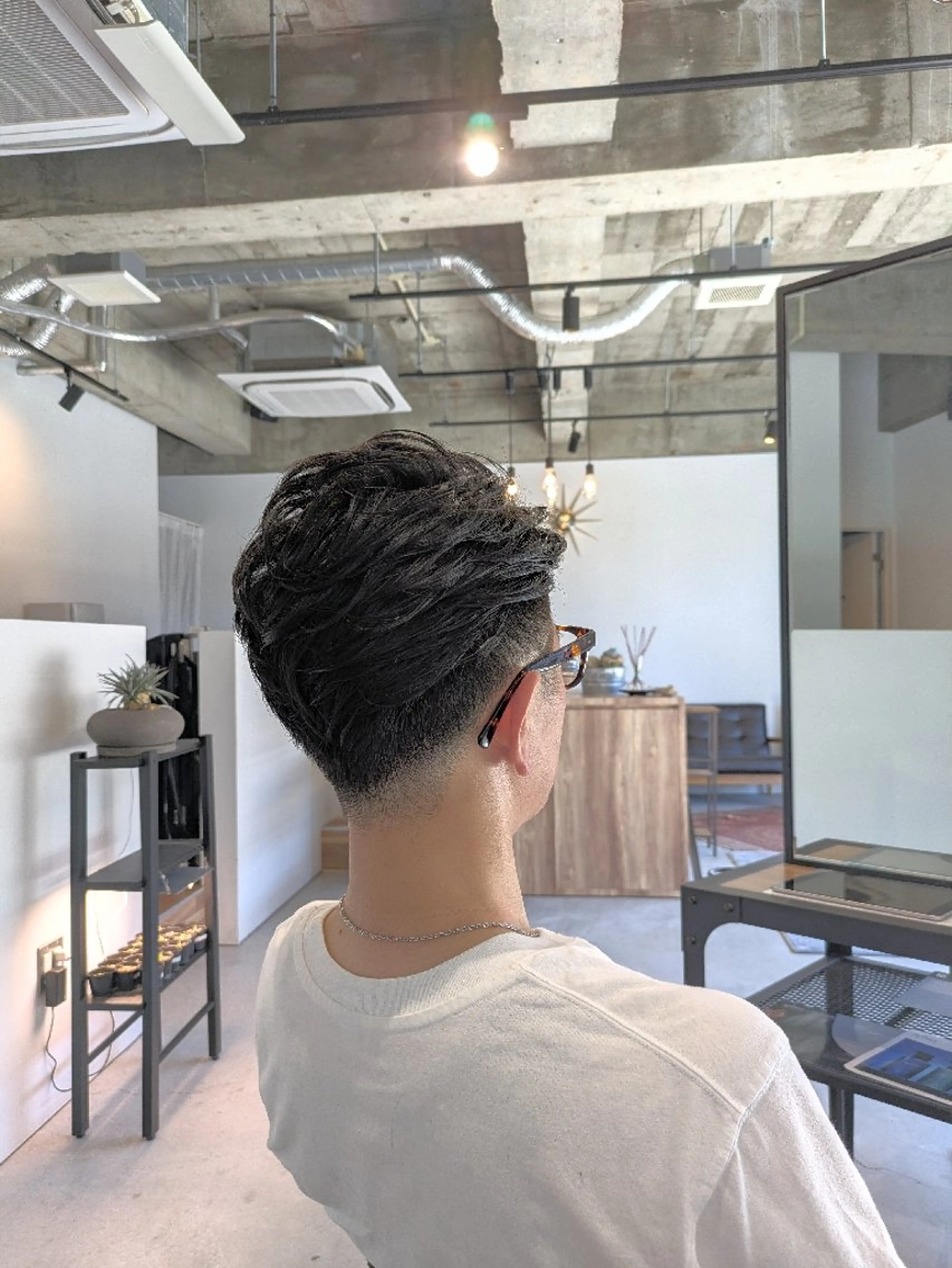 ショート メンズ ツーブロック ショートヘア SOL所属・透明カラー/ショート /髪質改善/亀山貴之のヘアスタイル