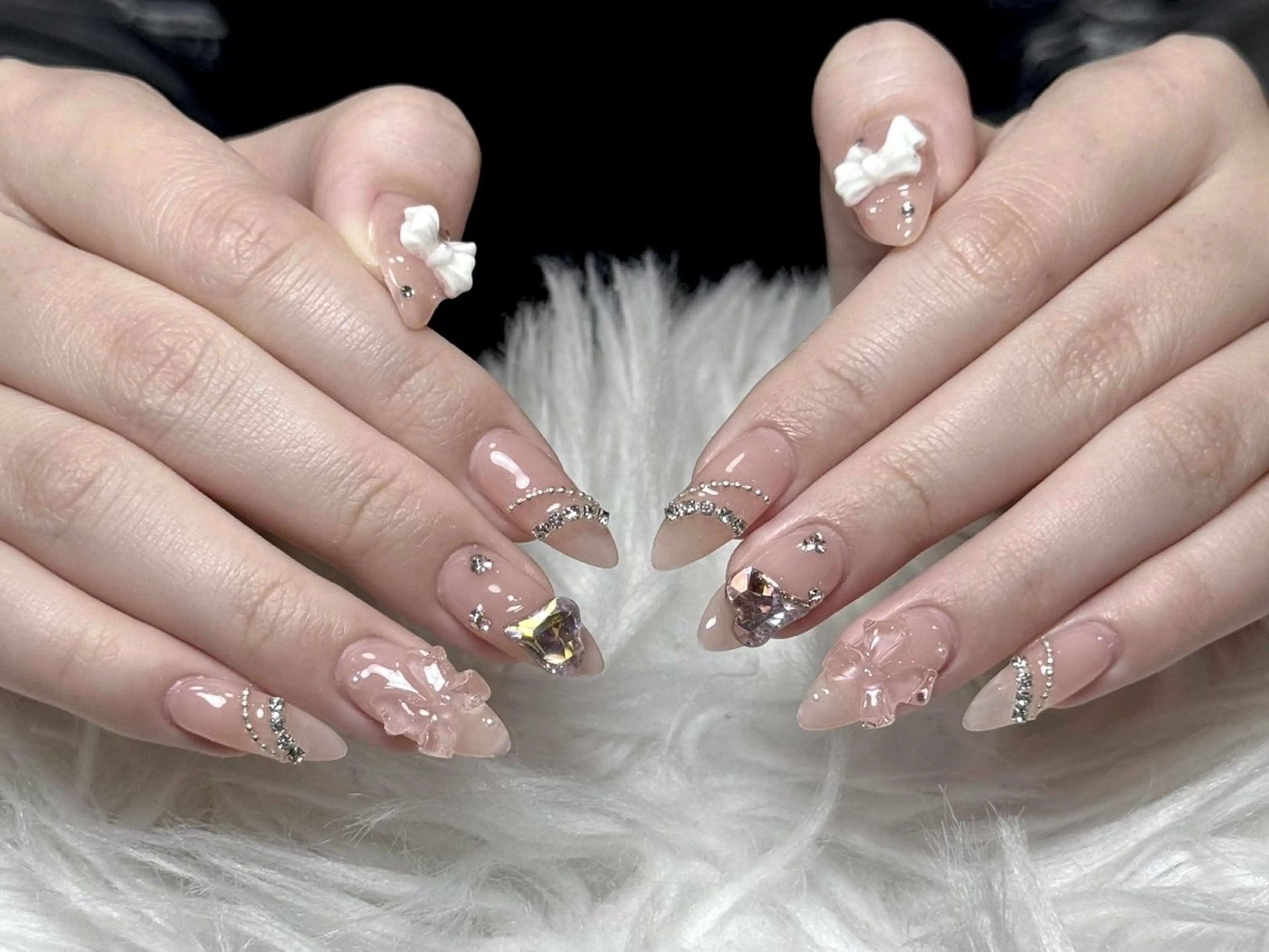 ネイル ボルドー ブラウン チークネイル ドット フットネイル Julli NailStudioのネイルデザイン