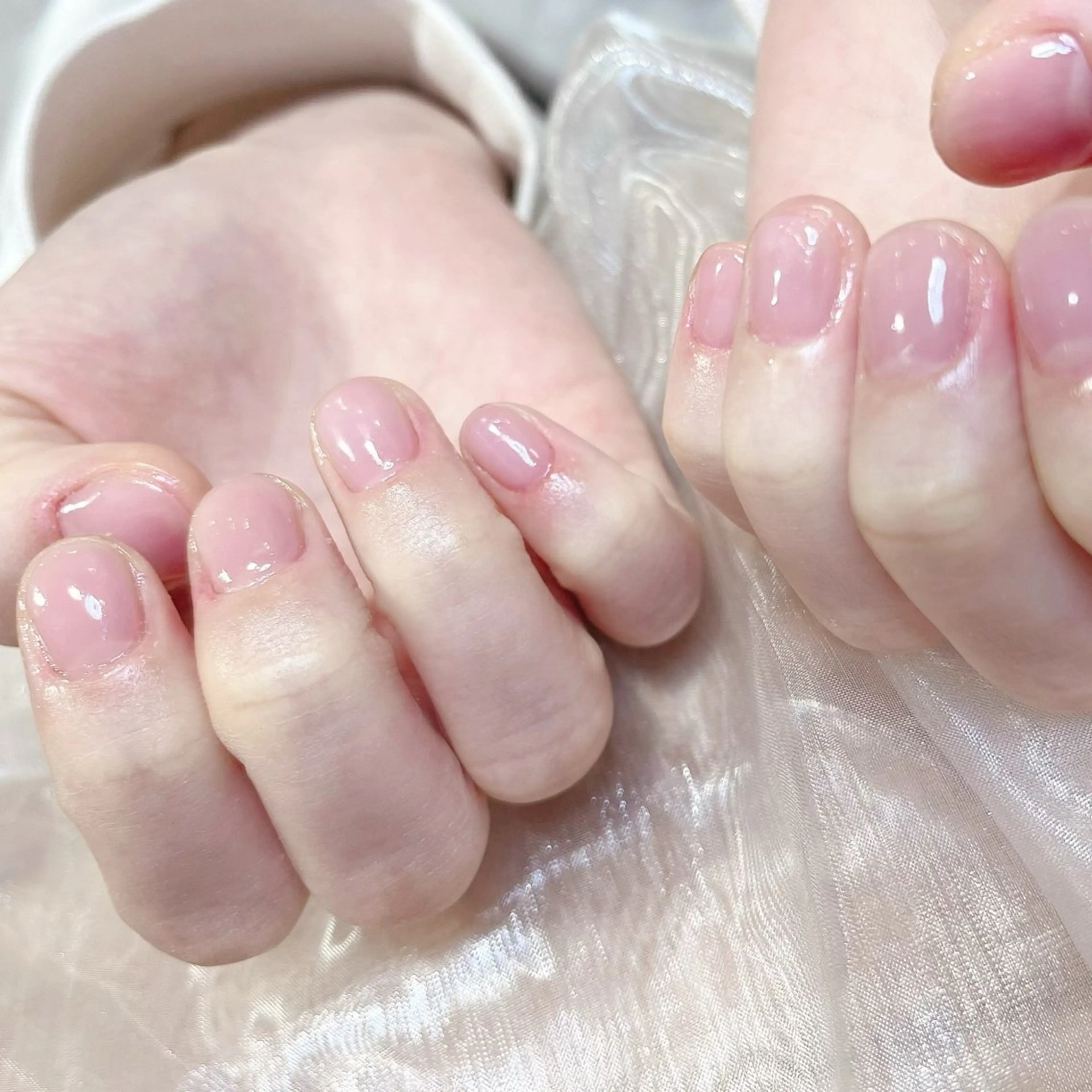 ネイル フレンチネイル グラデーション 韓国ネイル マグネットネイル ミラーネイル n.hair所属・HTM _PUPULAのネイルデザイン