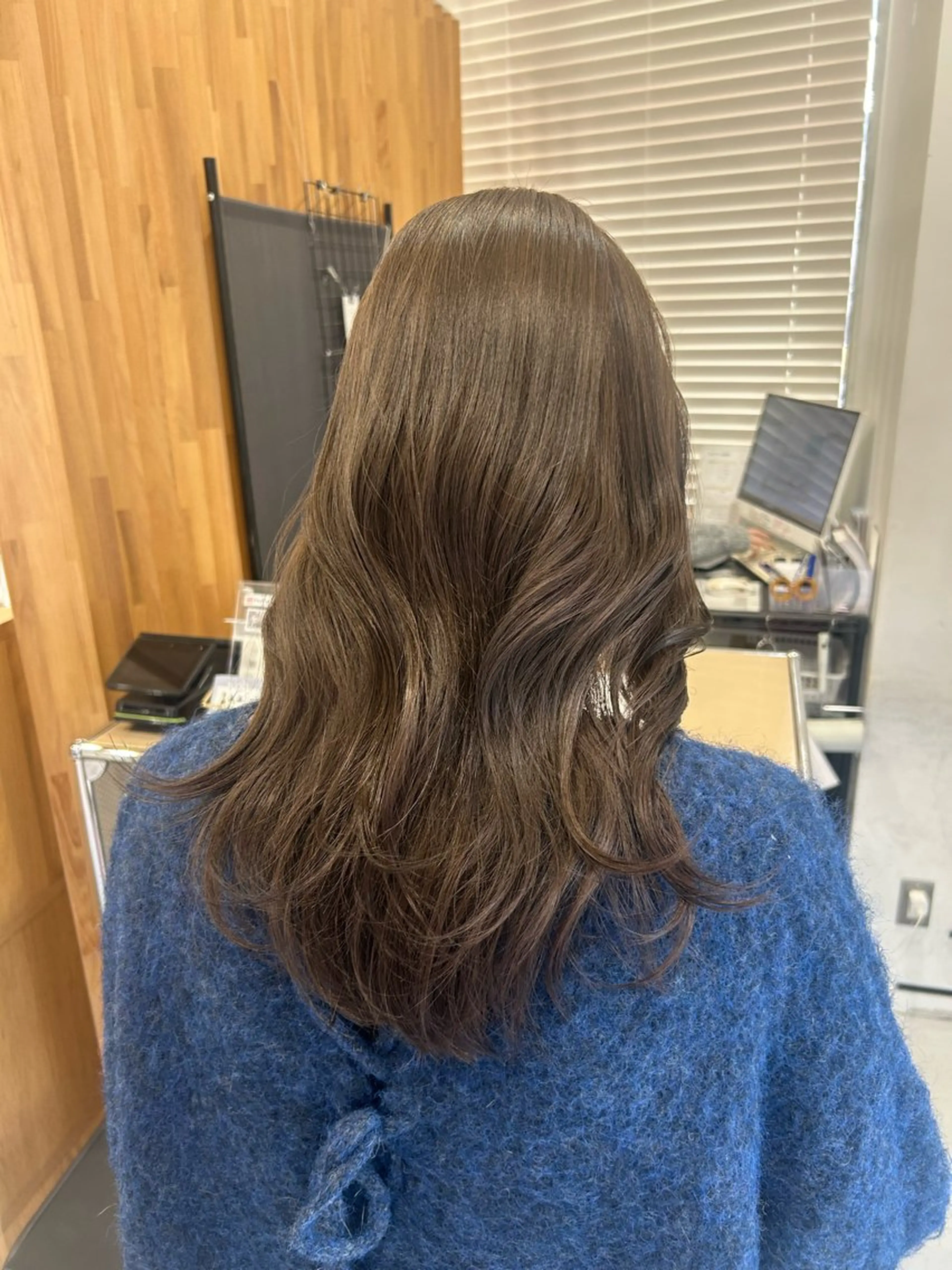 セミロング カラー カット ヘアカラー トリートメント 韓国ヘア ‎⟡.·KANA🐥のヘアスタイル