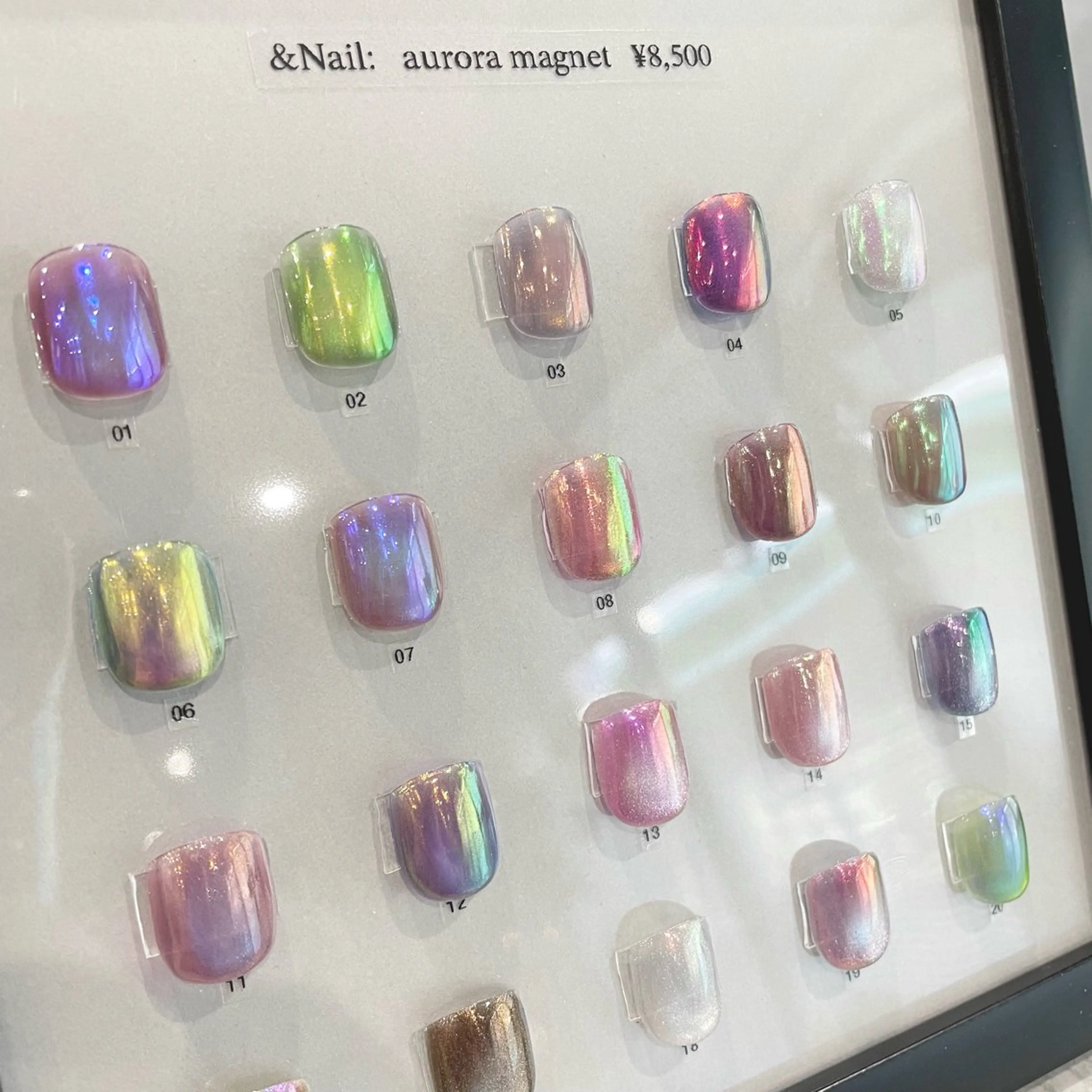 ネイル &Nail: アンドネイルコロンのネイルデザイン