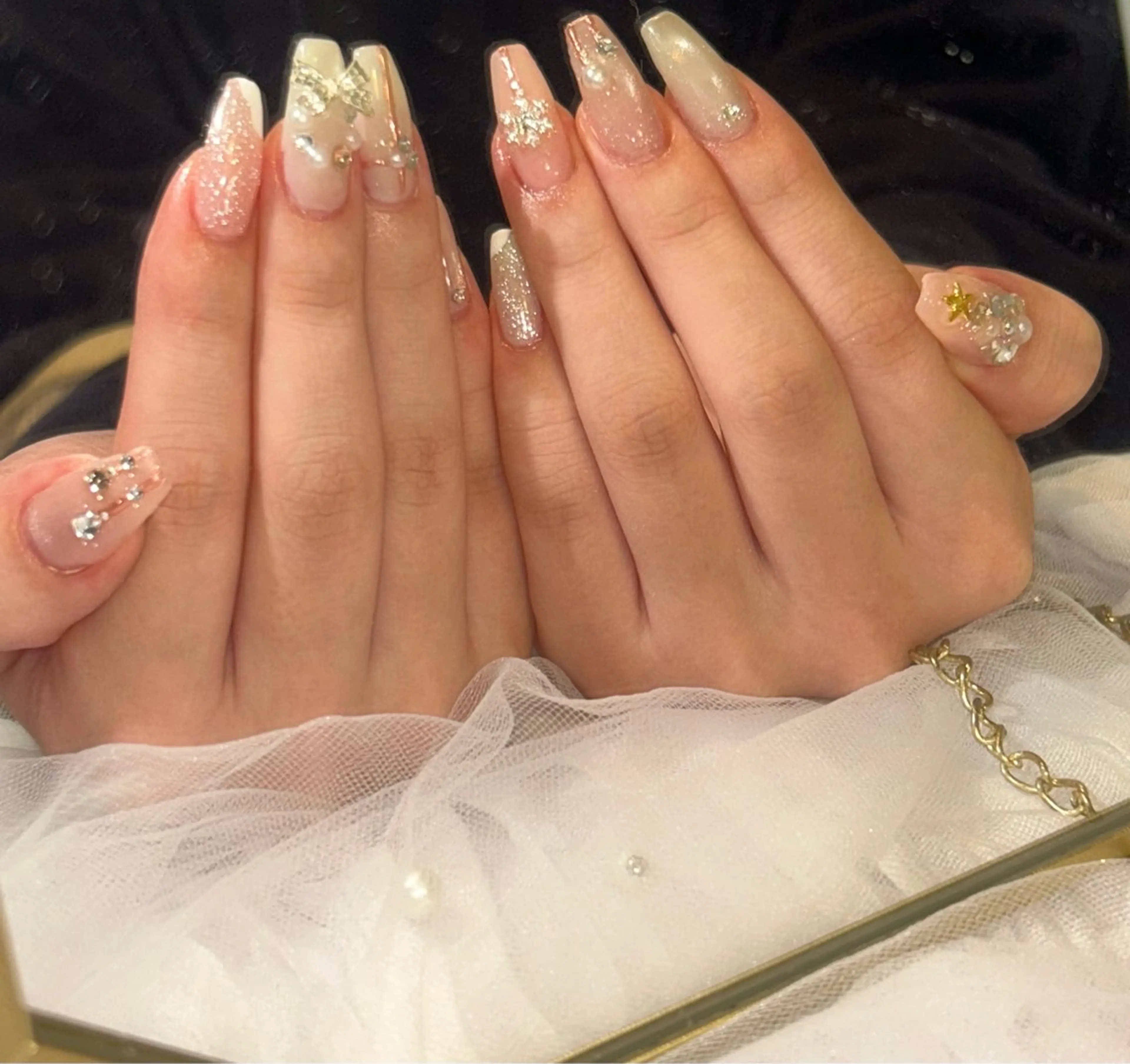 ネイル 冬ネイル クリスマス ハンドネイル nico +所属・nico + 鷲野のネイルデザイン