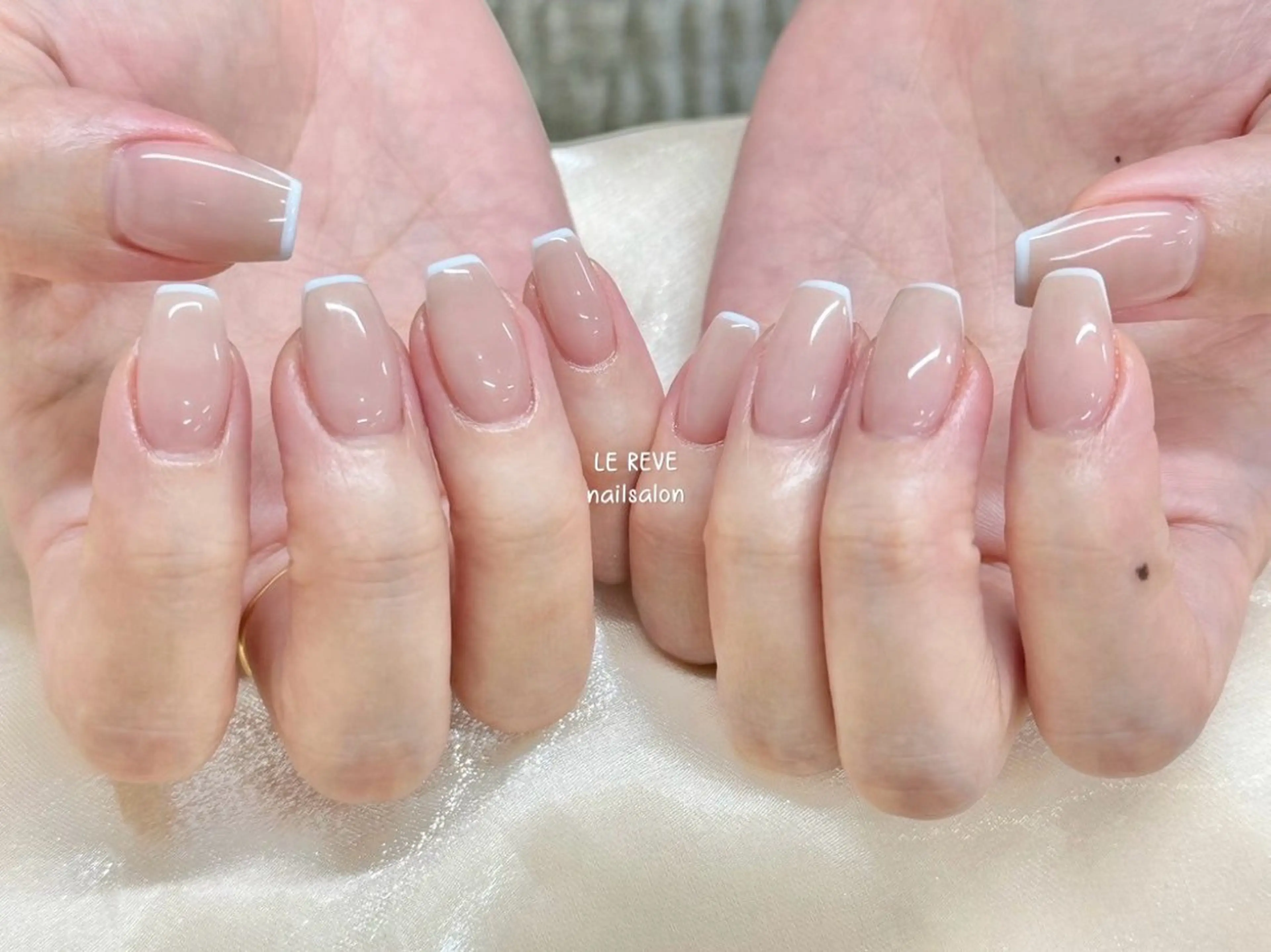 ネイル 韓国ネイル ニュアンスネイル シンプルネイル 夏ネイル ワンホンネイル ハンドネイル LE REVE nailsalonのネイルデザイン