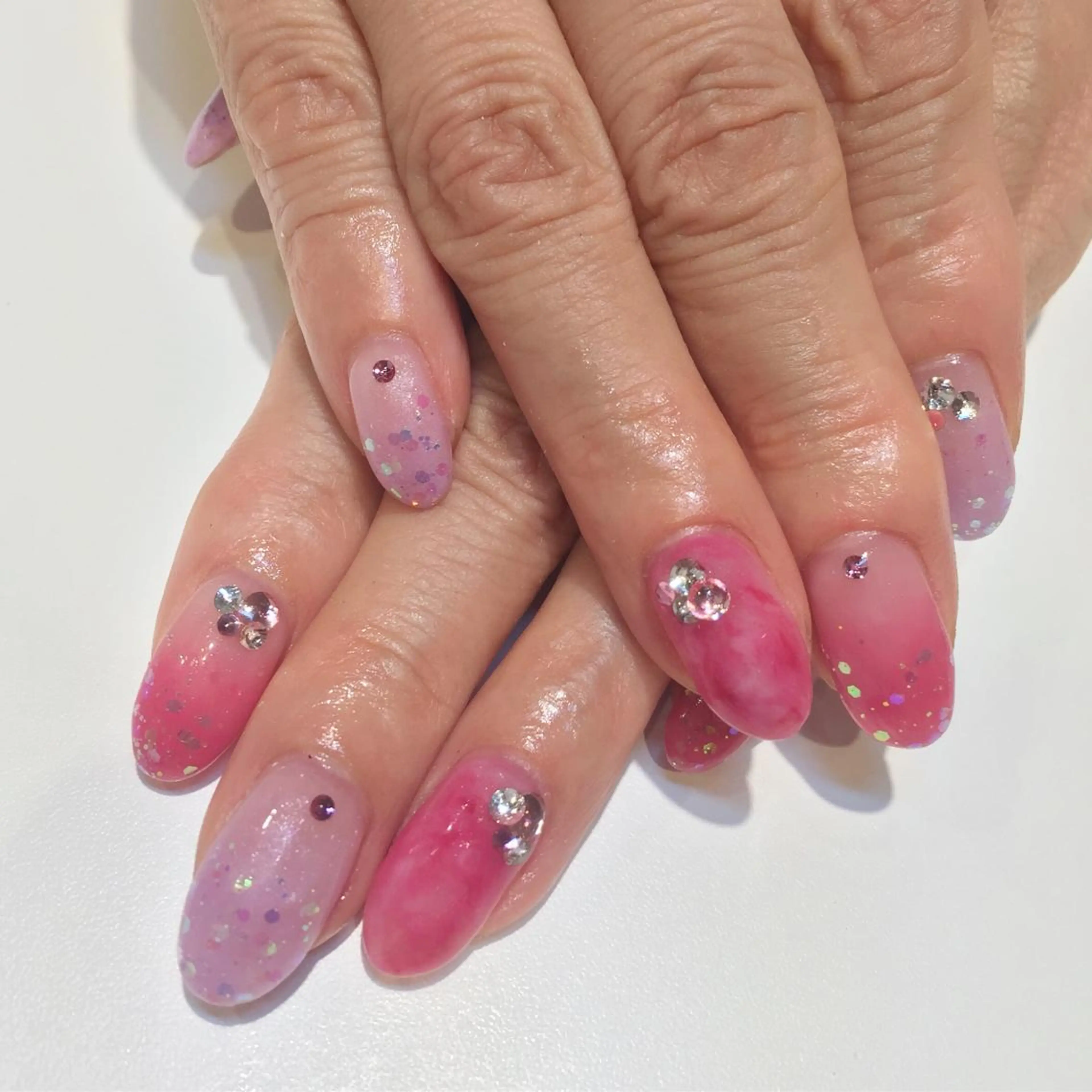 ネイル グラデーション キラキラネイル ラメ(グリッター) ラメグラデーション EARTH nanaのネイルデザイン