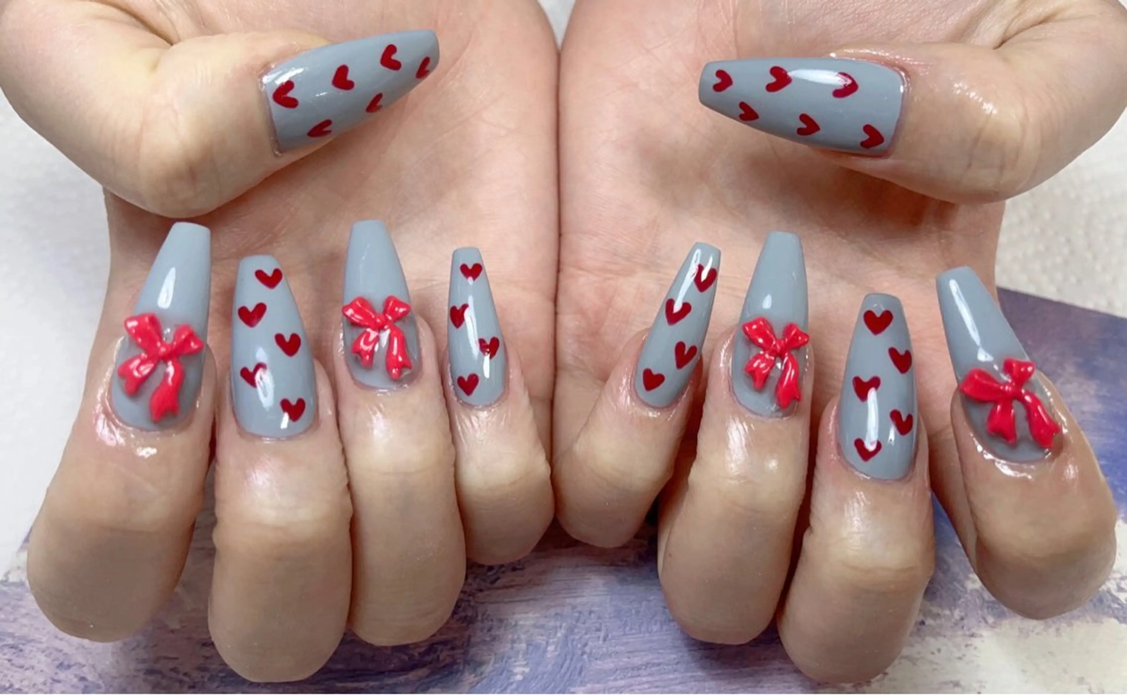 ネイル オーロラネイル 長さ出し フレンチネイル ジェルネイル ガラスフレンチ シーシー ネイルのネイルデザイン