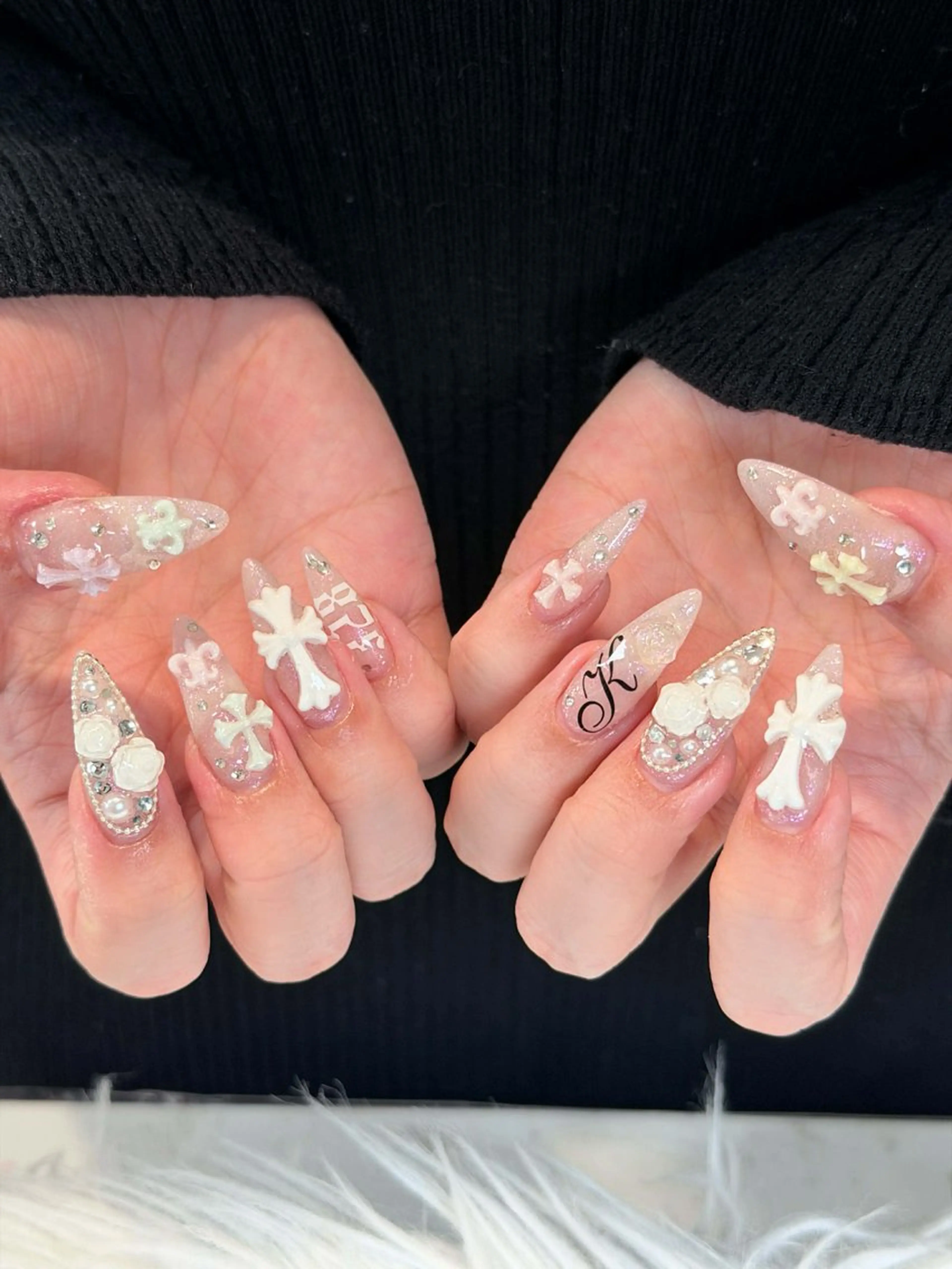 ネイル チークネイル ドット フレンチネイル グラデーション ハート ハンドネイル Julli NailStudioのネイルデザイン