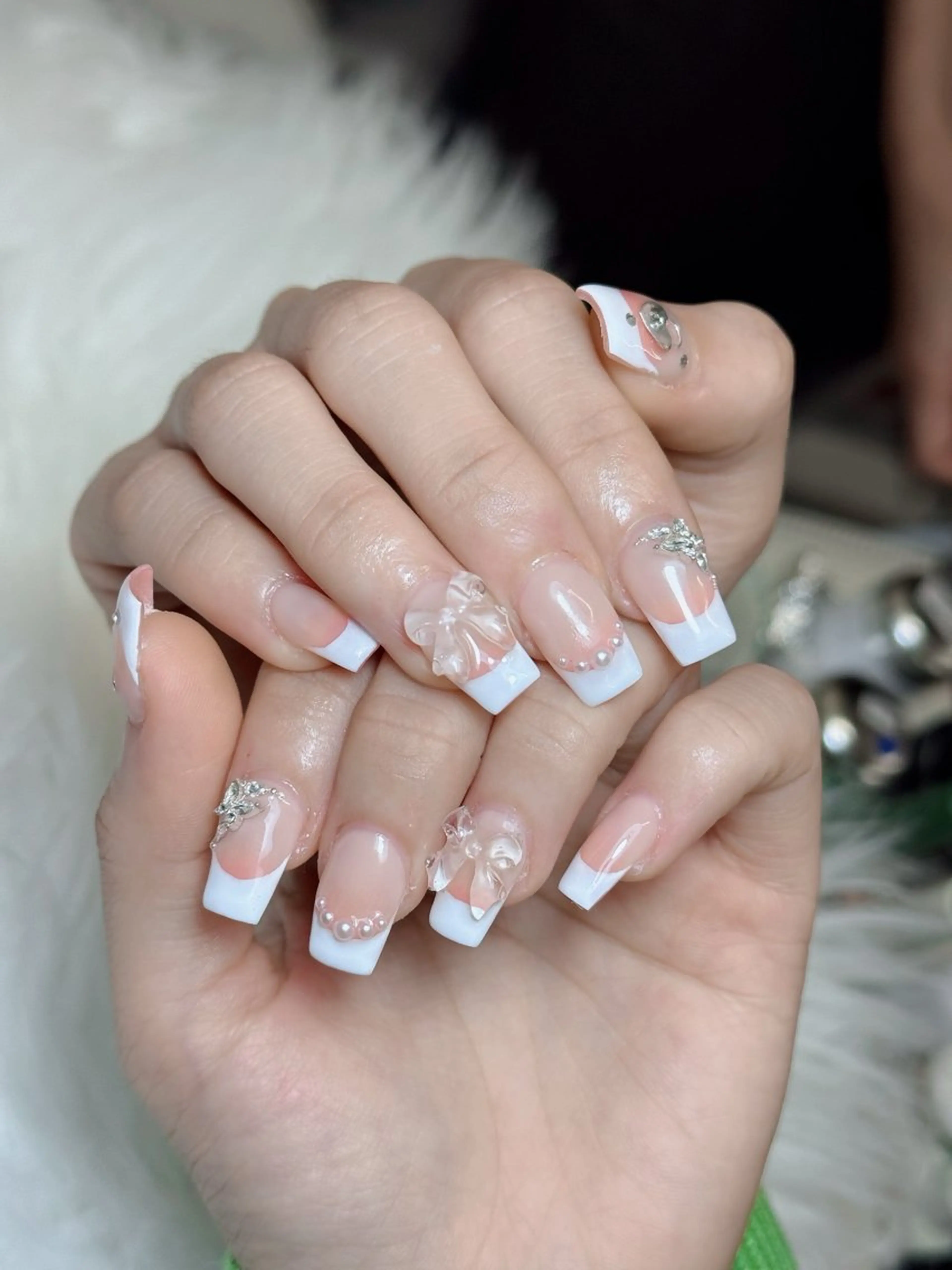 ネイル オーロラネイル チークネイル フットネイル フレンチネイル ハロウィン ハンドネイル Lumi Nail 新大久保3‘のネイルデザイン