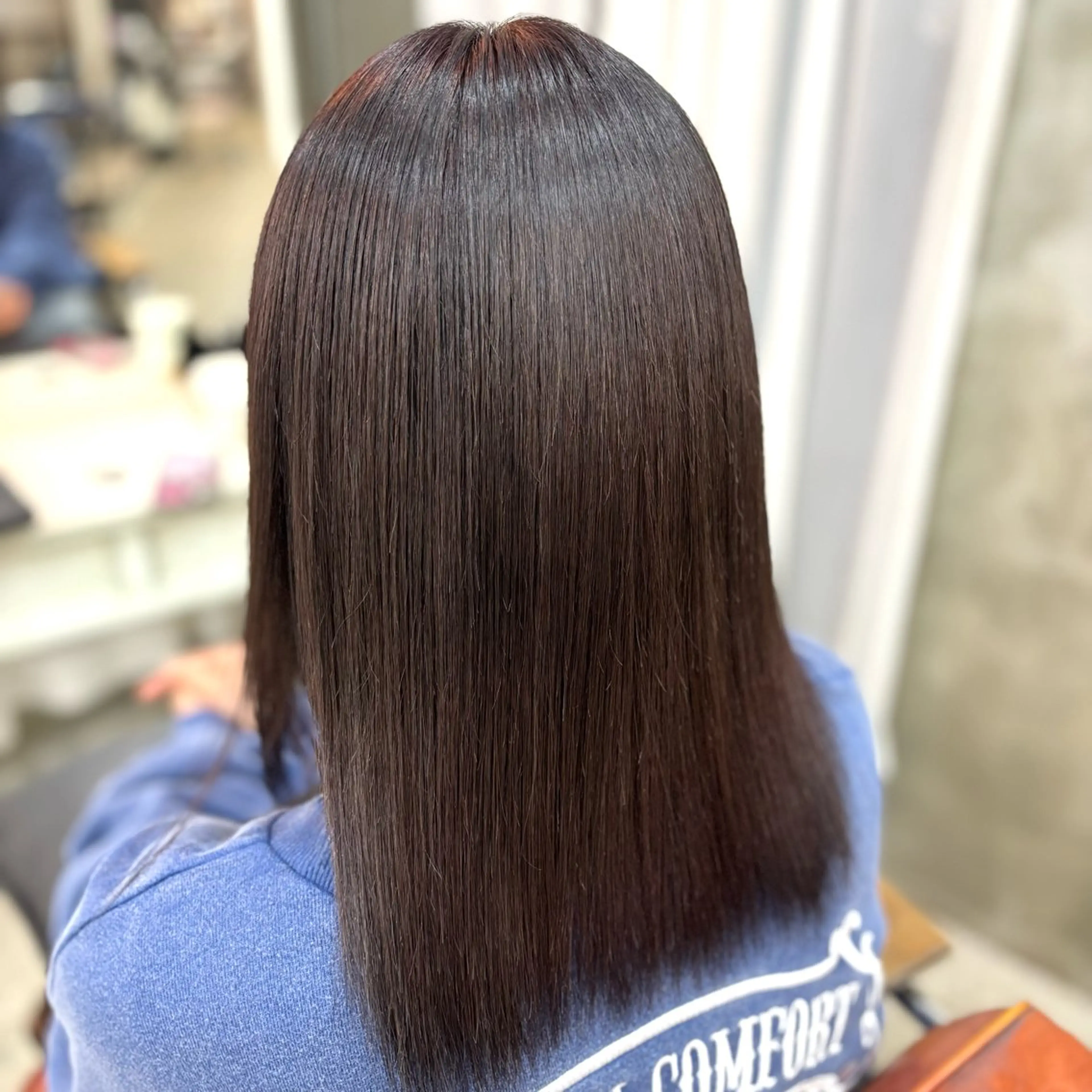 ミディアム カラー ヘアカラー トリートメント 美容室eTONe仙台駅前所属・艶髪‎カラー🤍 RIKAのヘアスタイル