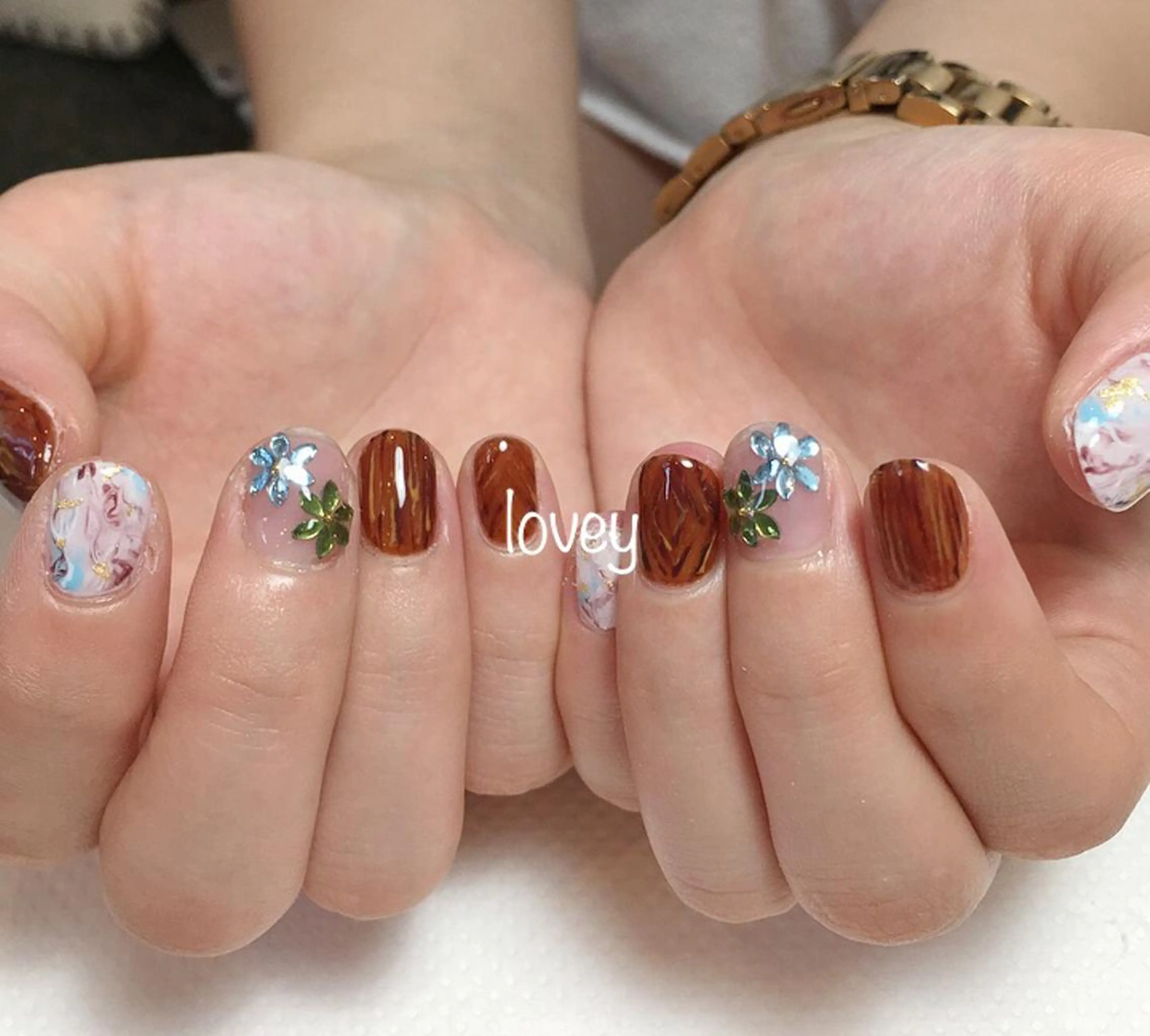 ネイル プライベートサロン loveyのネイルデザイン