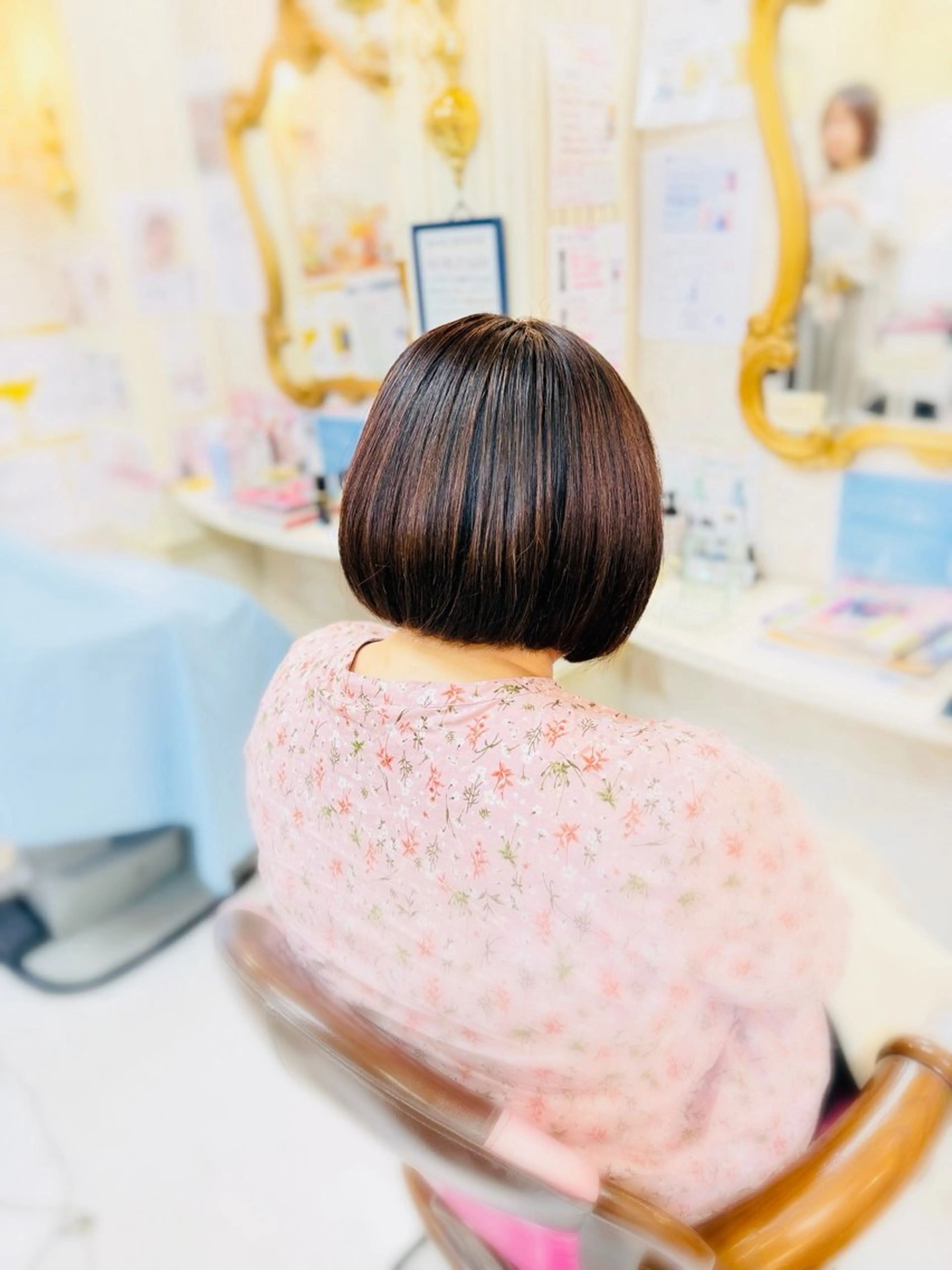 ミディアム ボブ カット 美容室ティンカーベル所属・菅沼 美咲のヘアスタイル