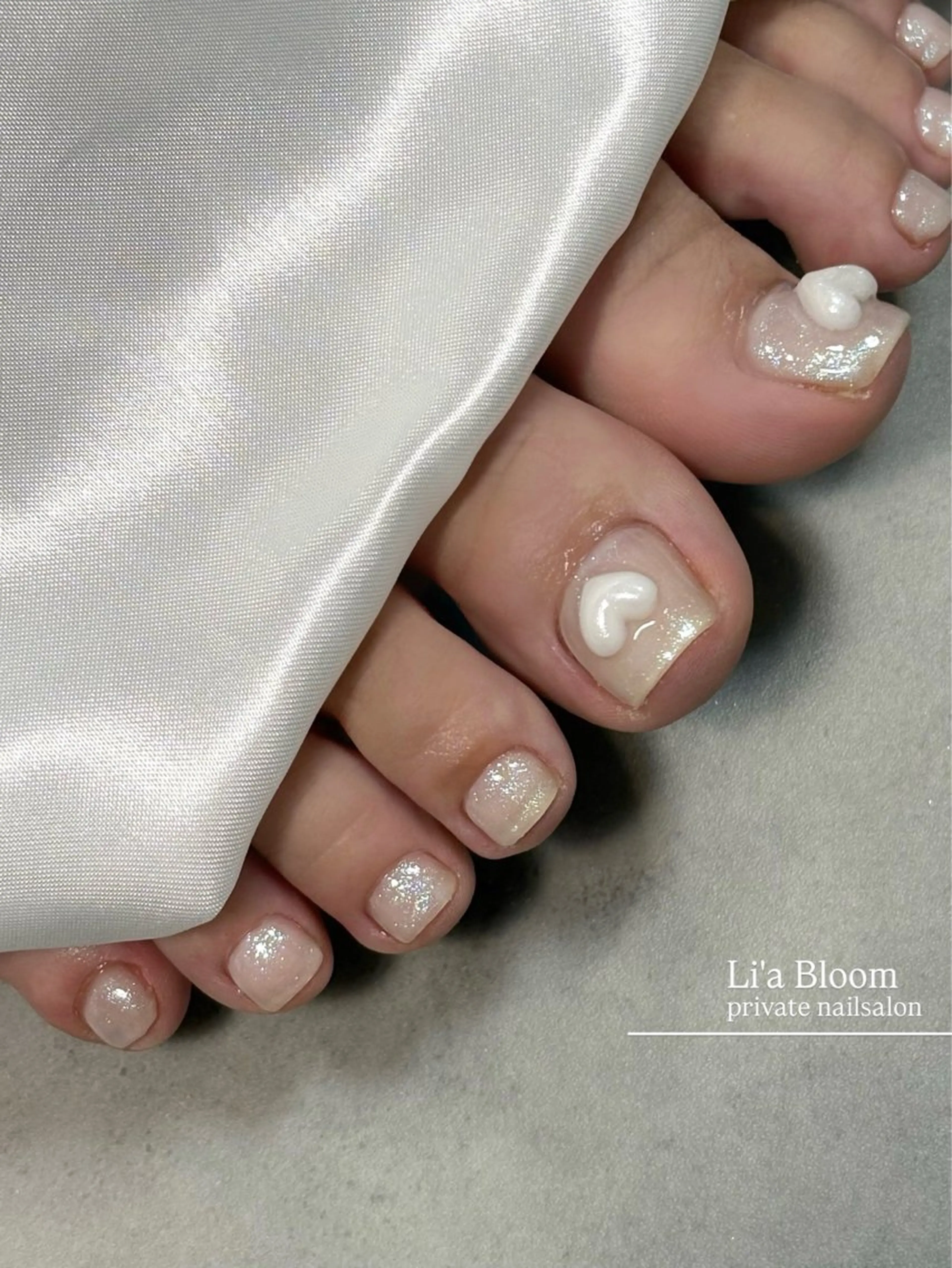 ネイル フットネイル Li'a Bloom所属・🦋🤍 madoka🤍のネイルデザイン