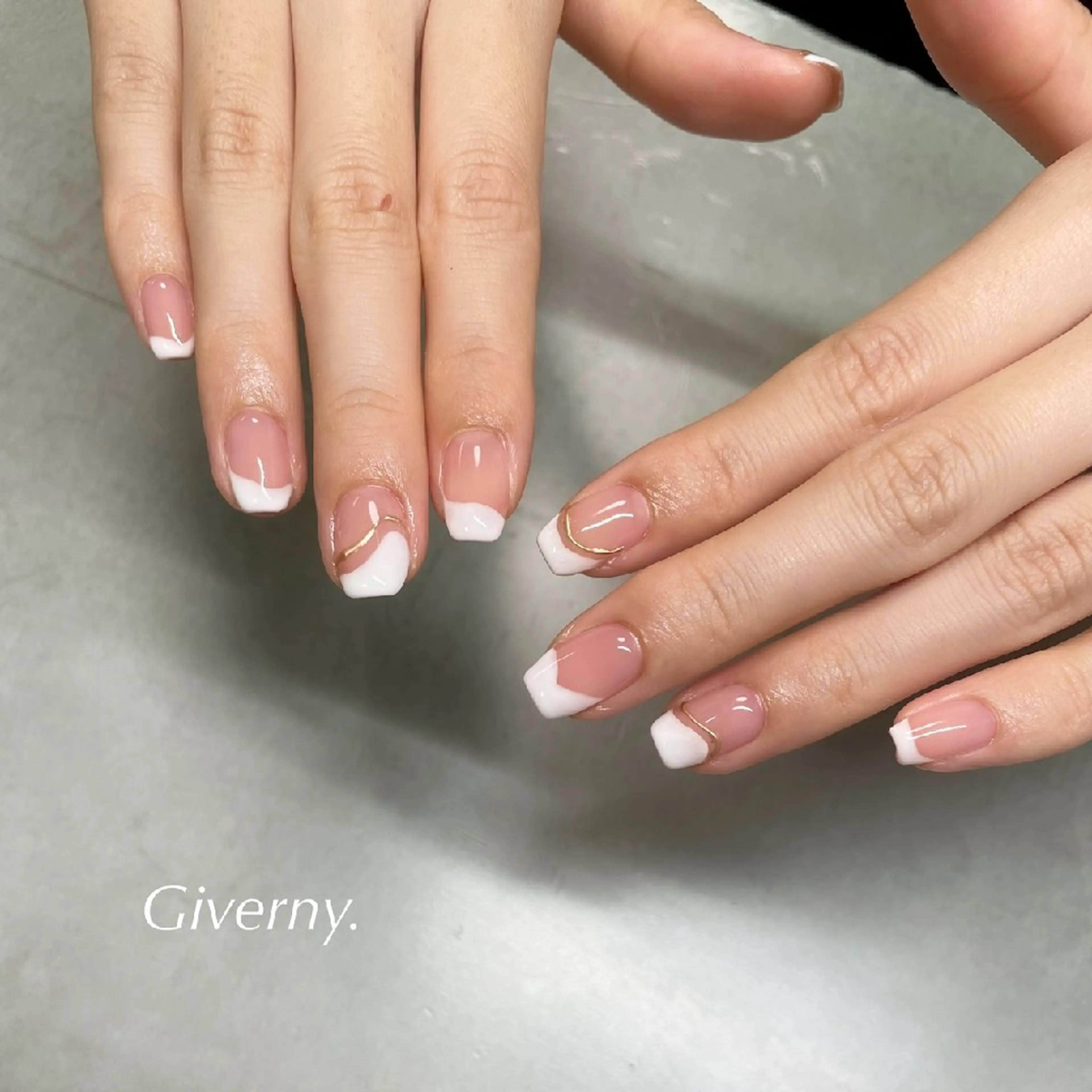 ネイル フレンチネイル ミラーネイル ニュアンスネイル ブライダルネイル ハンドネイル Giverny .のネイルデザイン