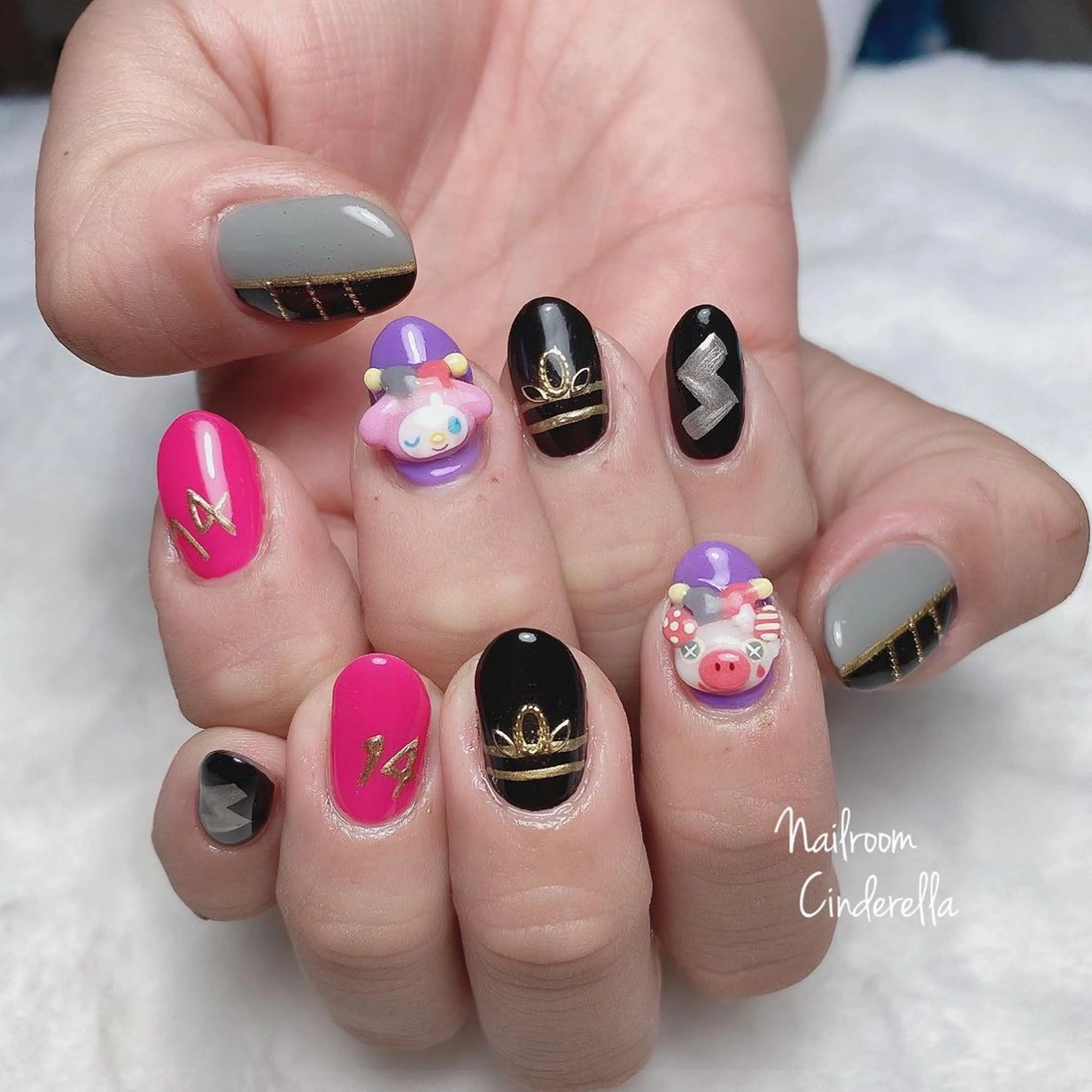 ネイル アートネイル Nailroom. Cinderellaのネイルデザイン