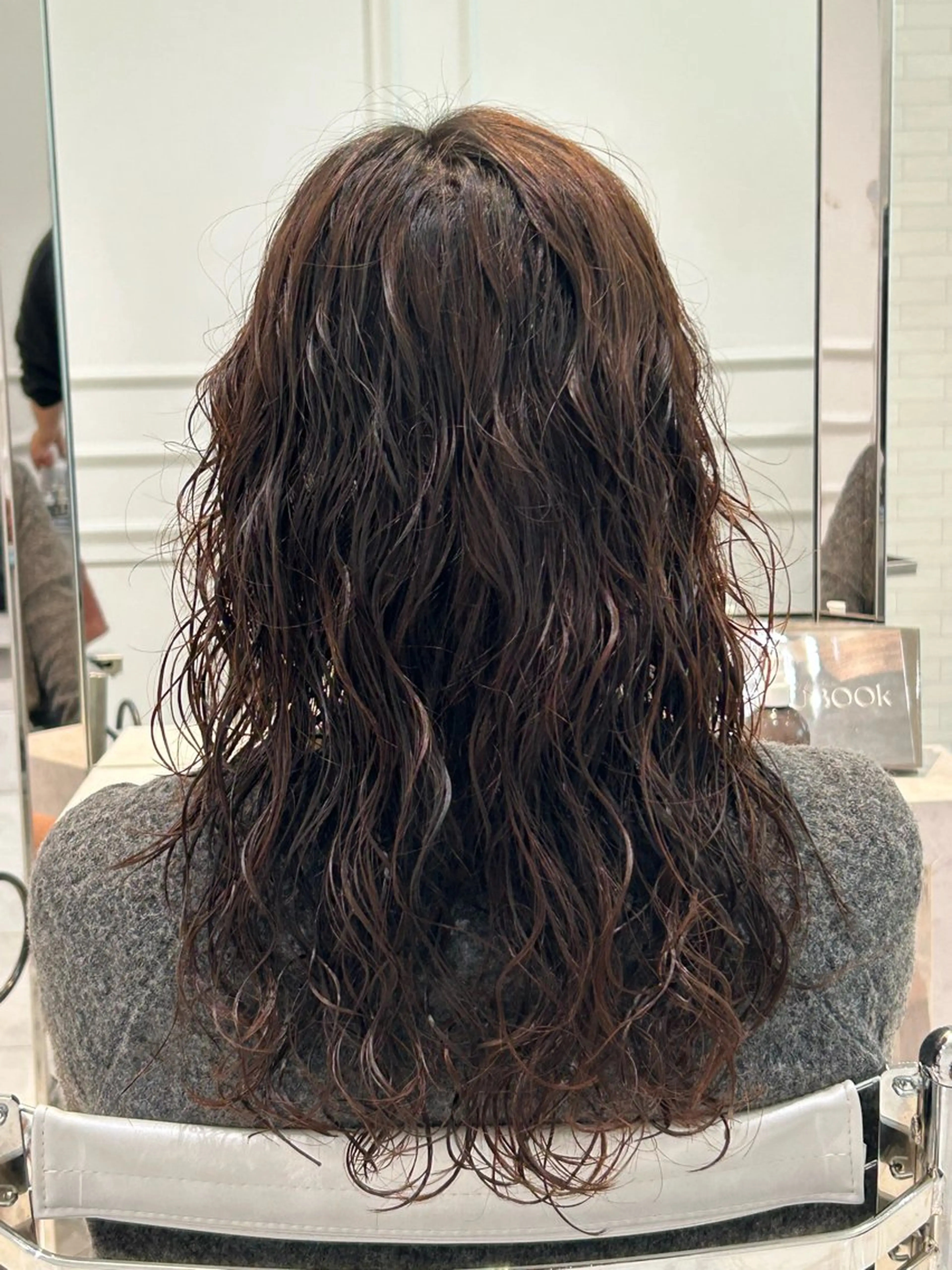 セミロング パーマ スパイキーショート／ パーマ平松秀門のヘアスタイル