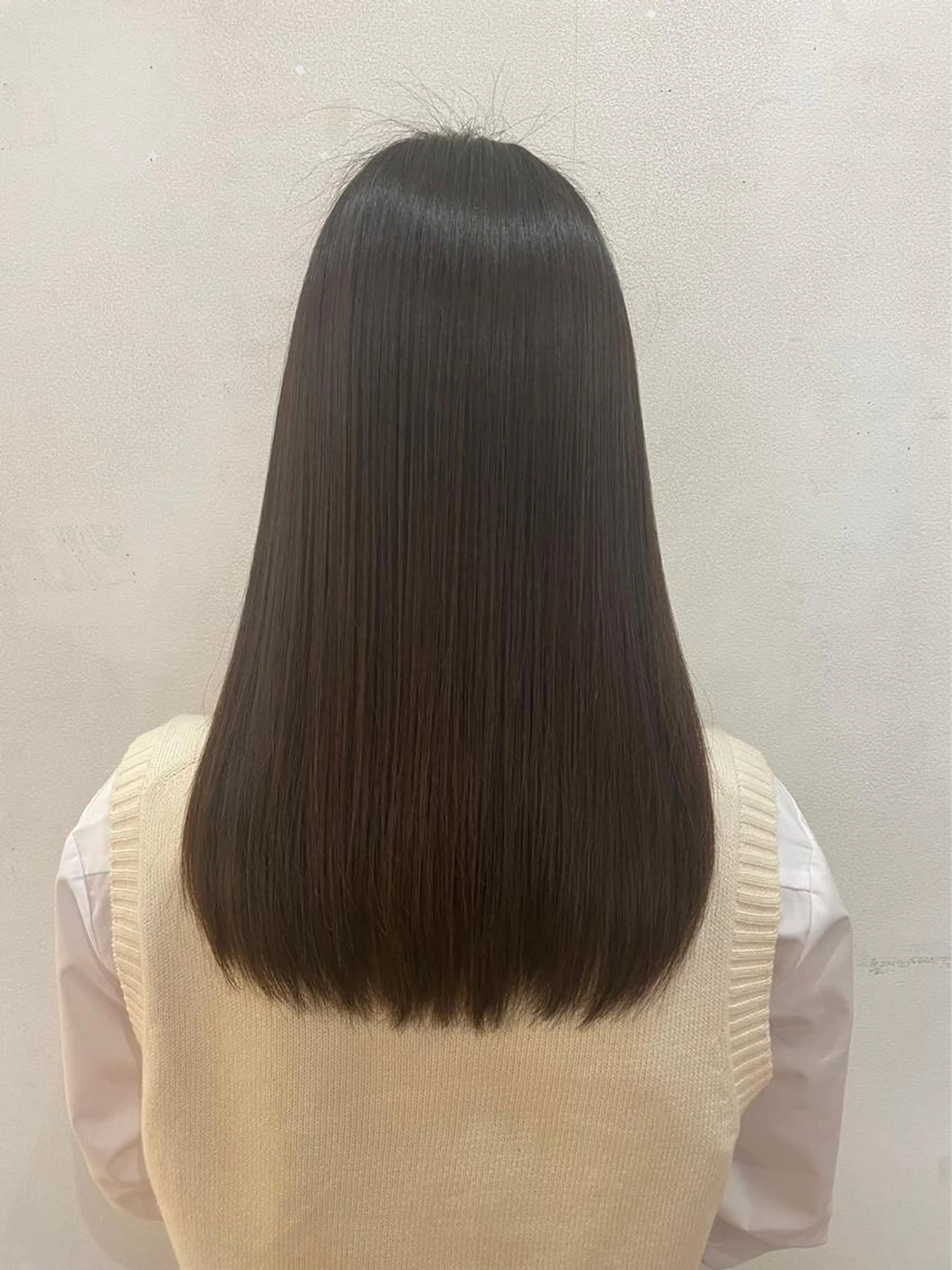 ⚫️艶髪 縮毛矯正➕ケラスターゼトリートメント1種類付き✨の写真