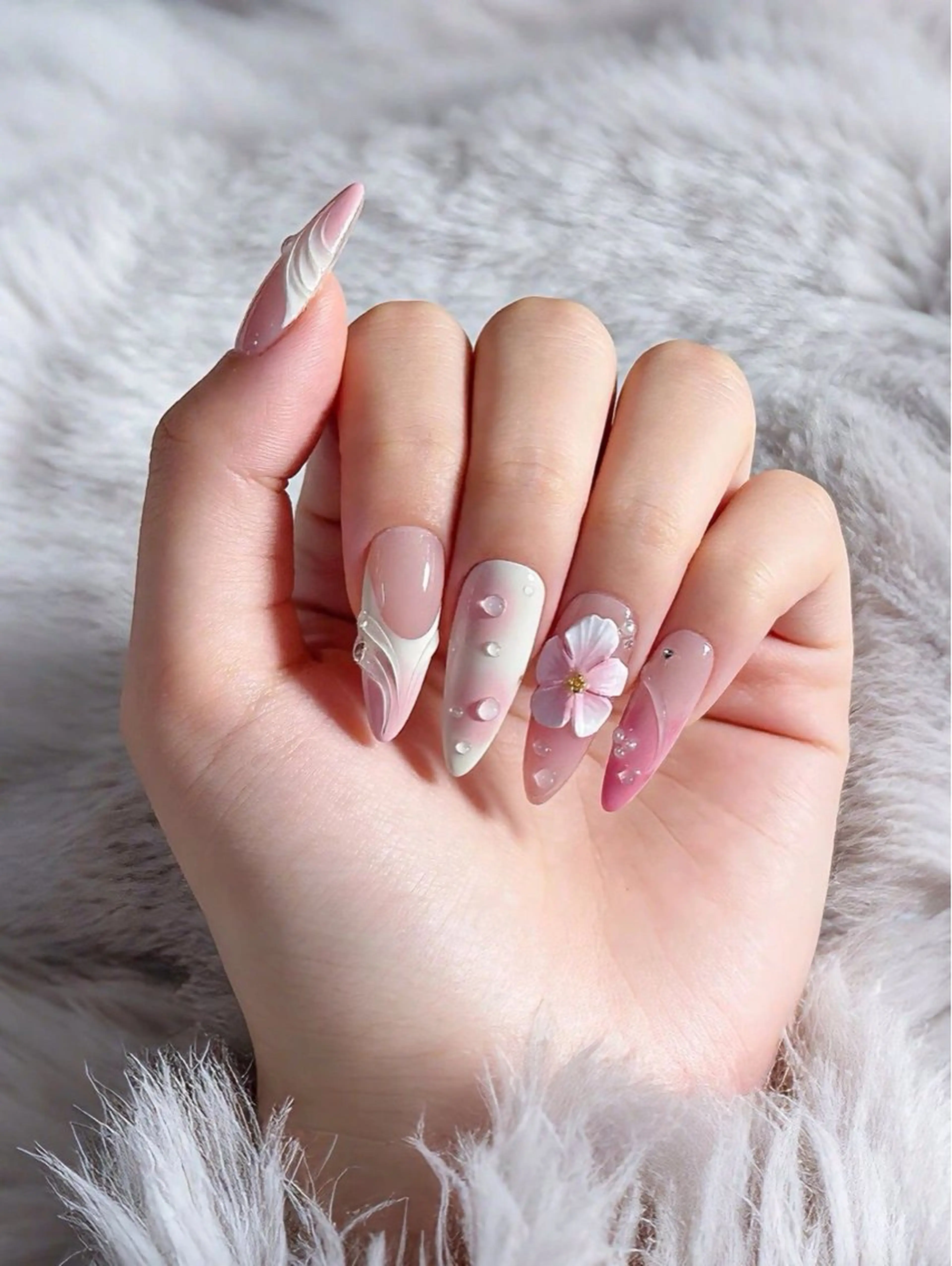 ネイル ジェルネイル 持ち込み ハンドネイル FUJI Nail Salon所属・FUJI NAILSALONのネイルデザイン