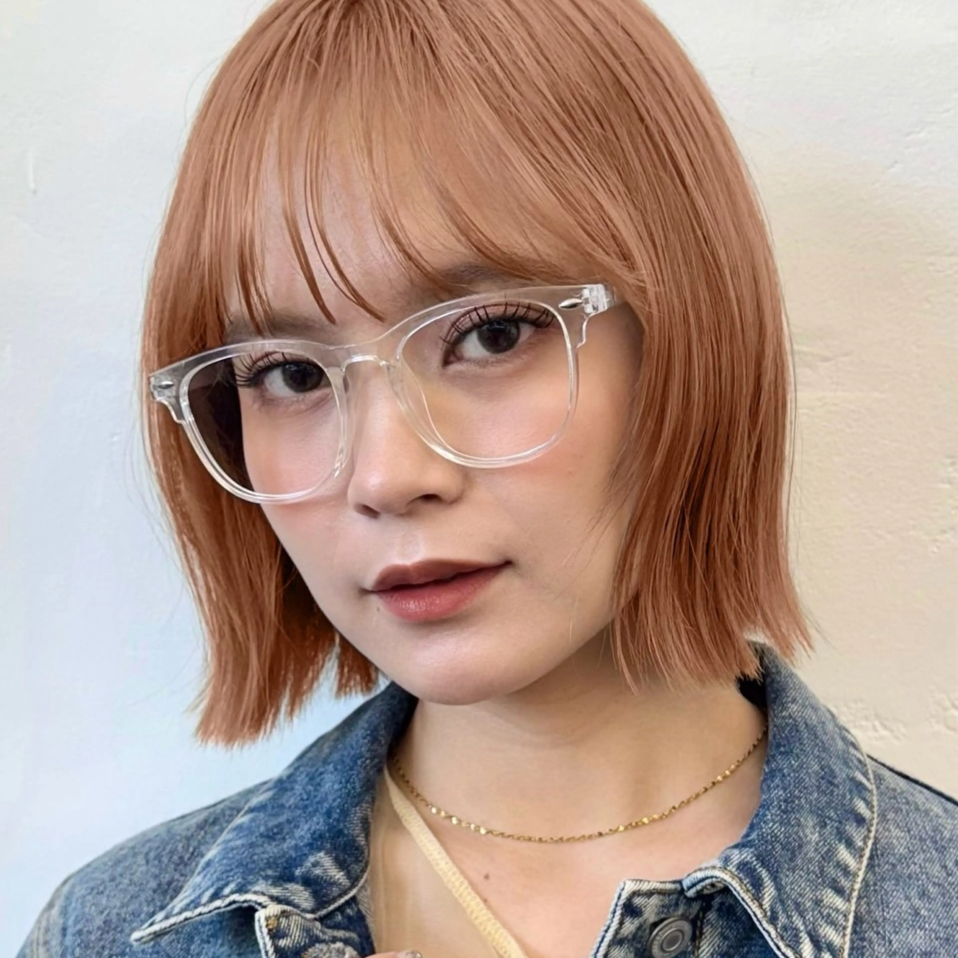 ミディアム カラー ヘアアレンジ ベージュカラー ブリーチ オレンジ ピンクカラー レッドカラー 似合わせカット/ダブ ルカラー💫AINAのヘアスタイル