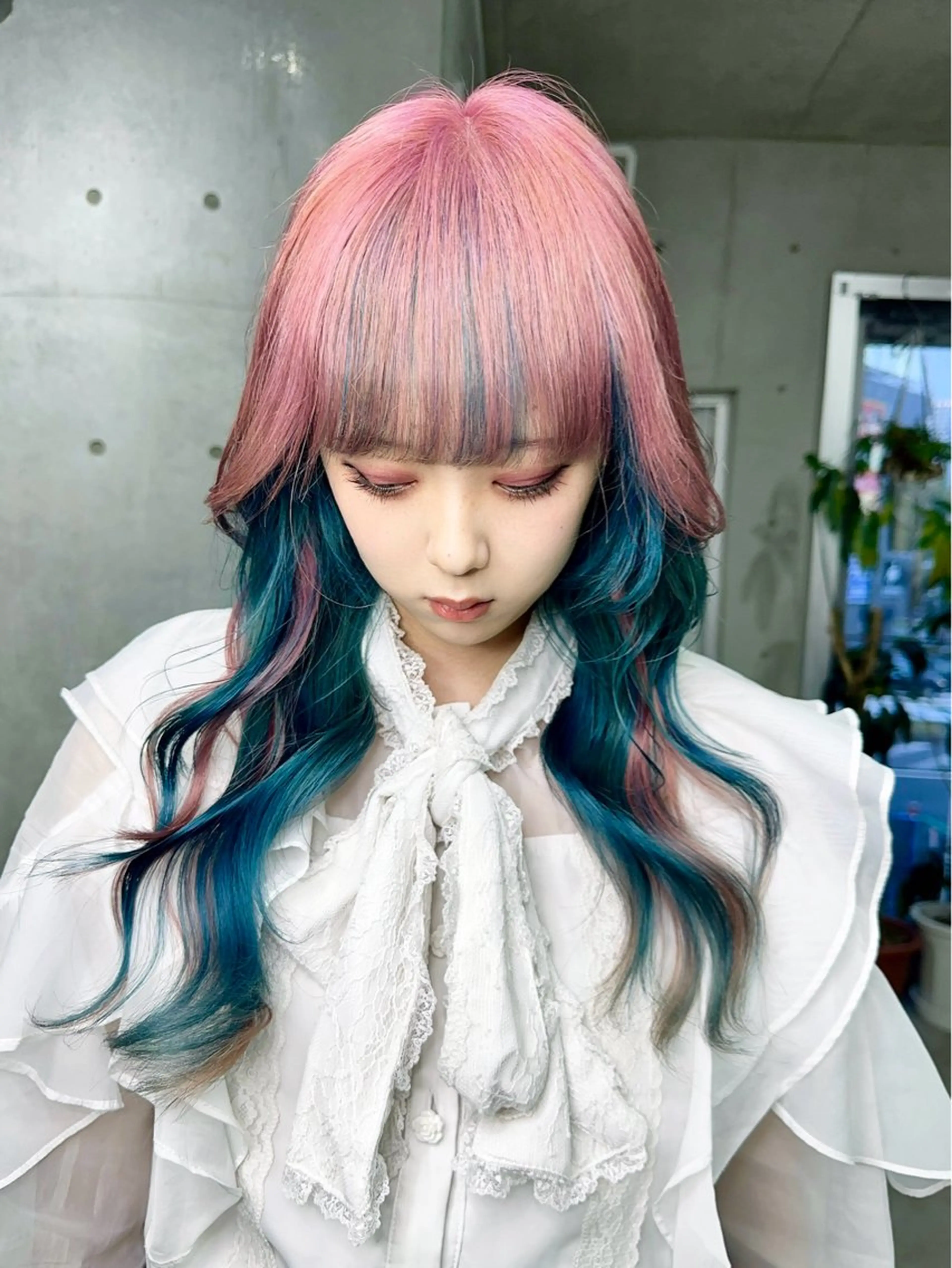 ロング カラー ハイトーンカラー インナーカラー ピンクカラー ヘアカラー トリートメント 名古屋のピンク好き かずくん🦩のヘアスタイル