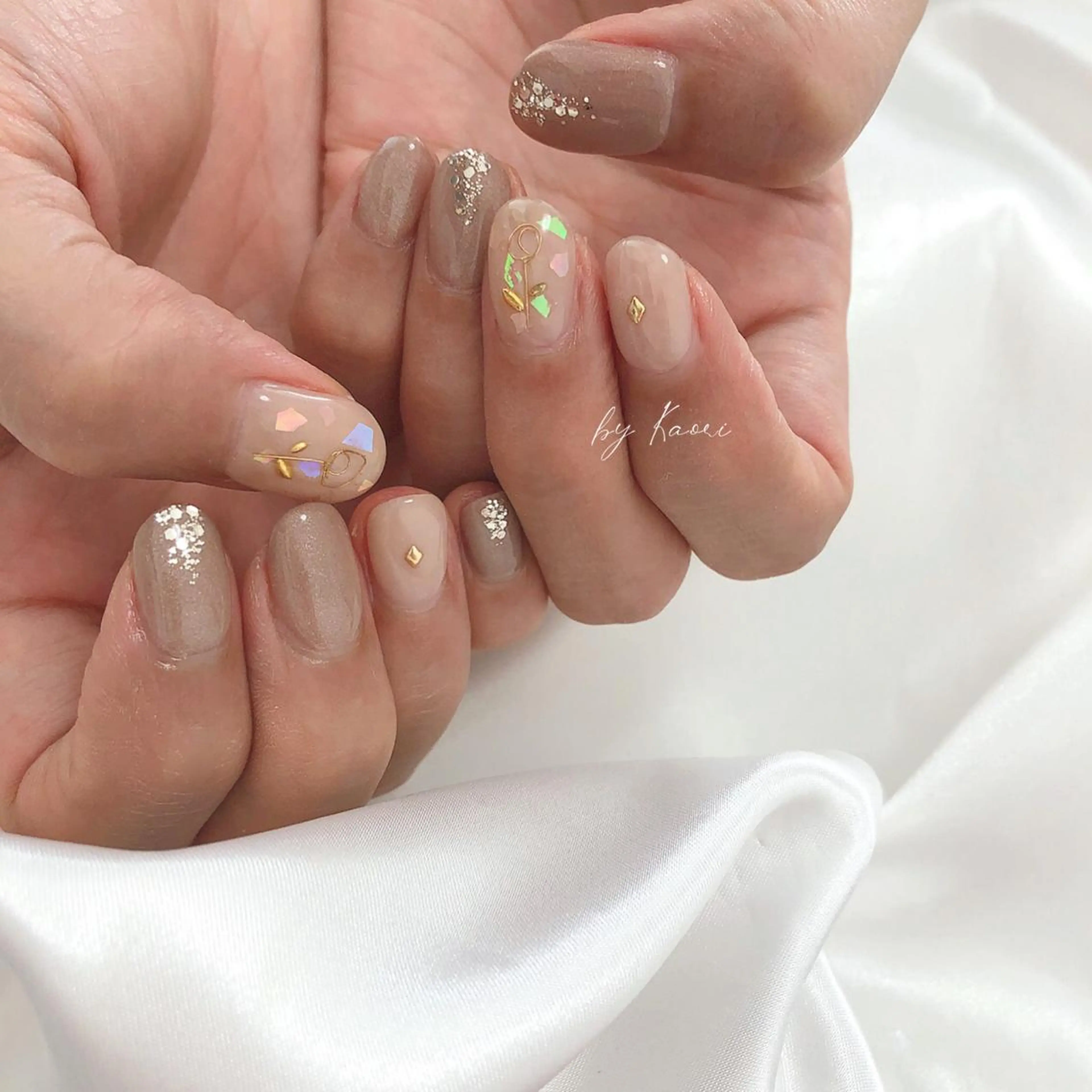 ネイル オーロラネイル ブラウン カジュアル フットネイル フレンチネイル _Defi_ by Kaoriのネイルデザイン