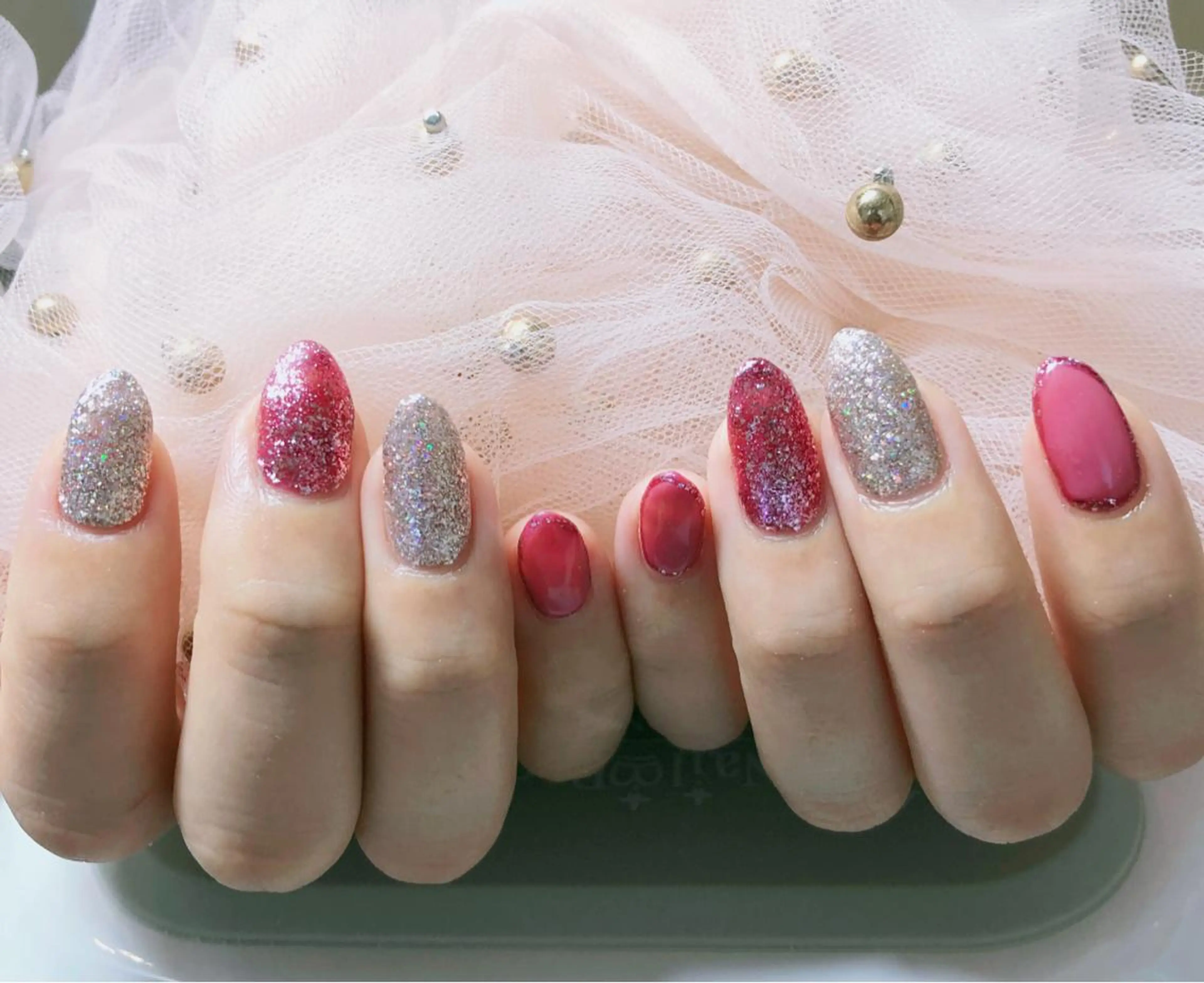 ネイル ハンドネイル マジックミラー所属・マジック ミラーのネイルデザイン