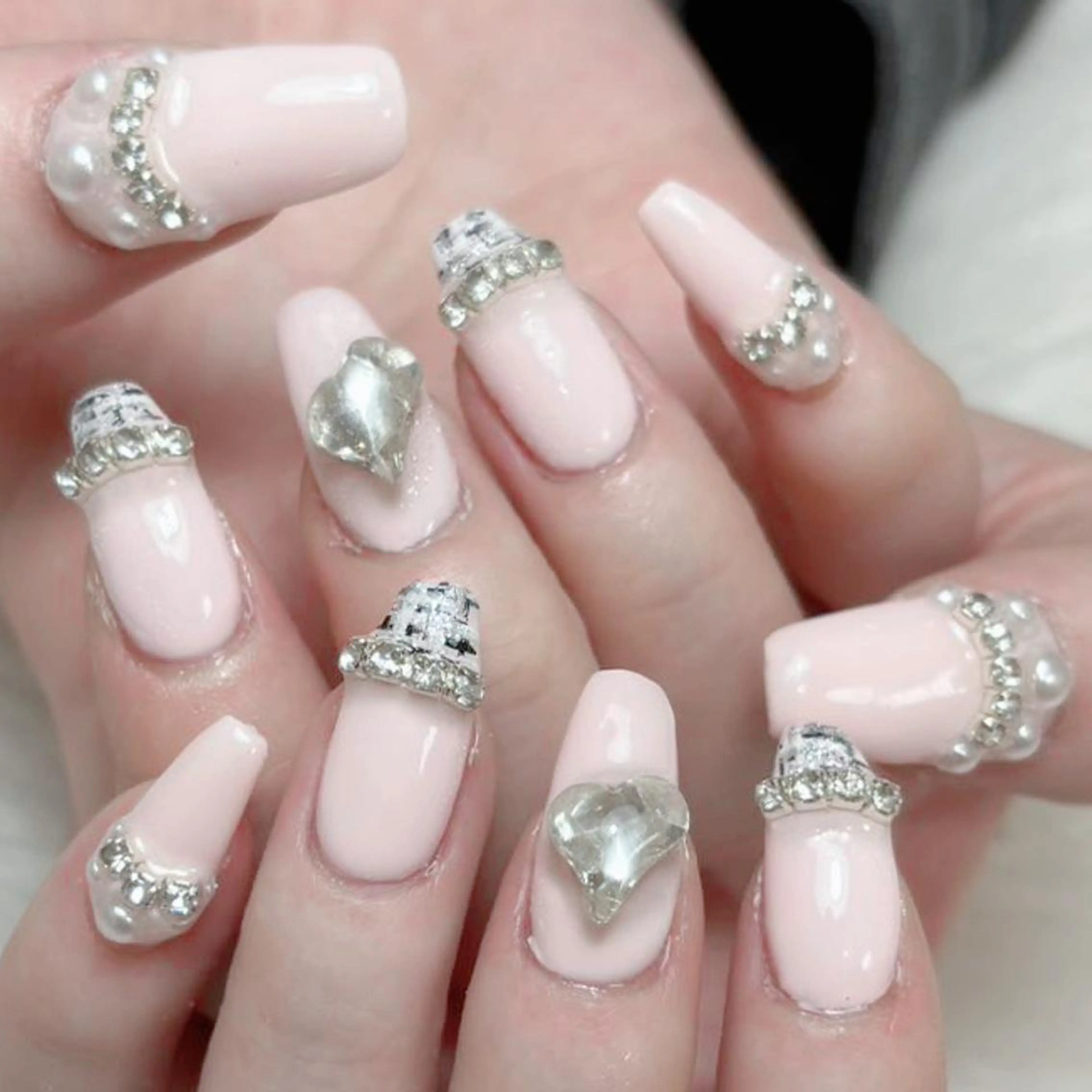 ネイル ハンドネイル ハンドケア DEMAIN- 🌹のネイルデザイン