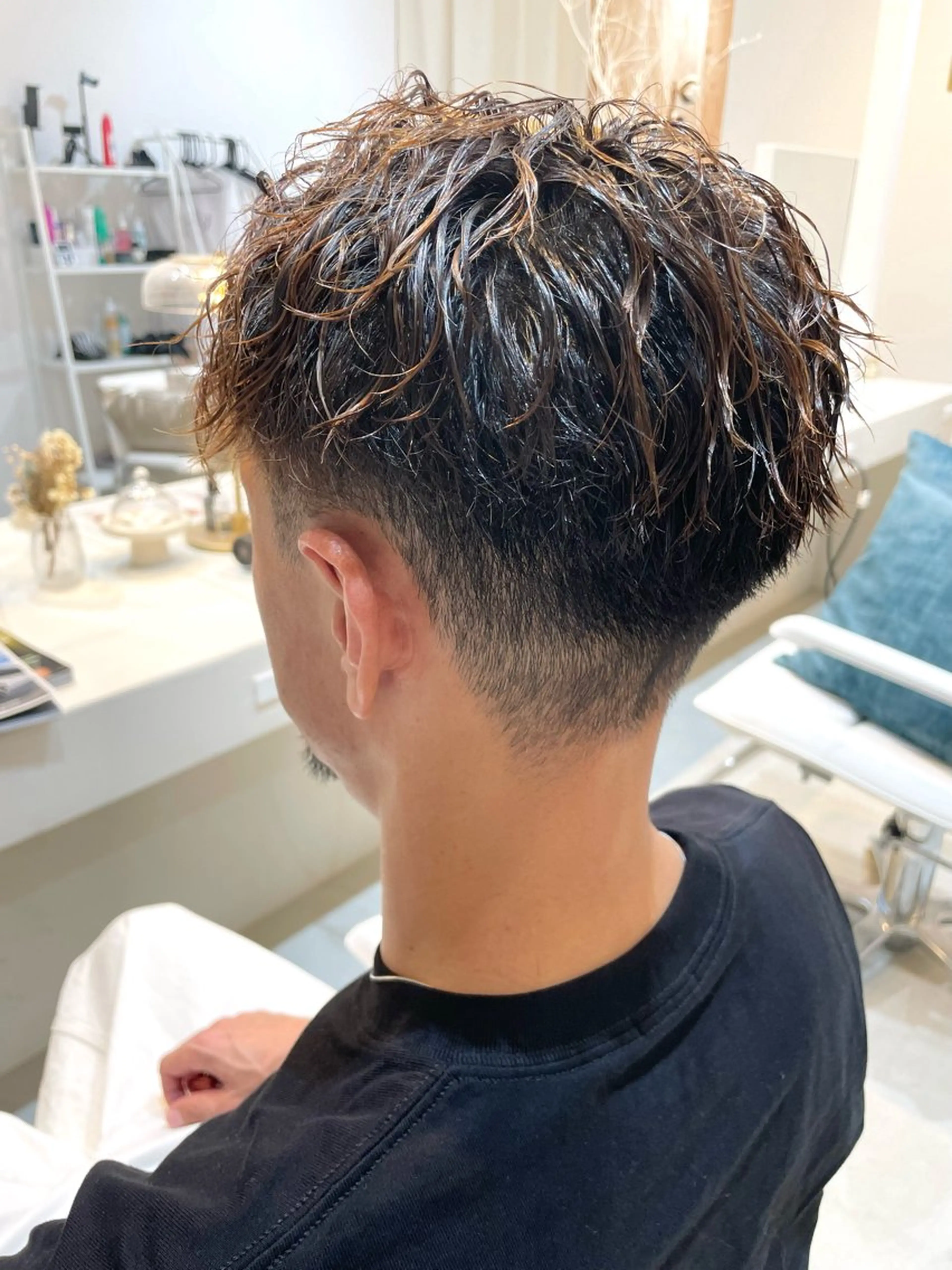 パーマ メンズ メンズパーマ 刈り上げ ストレートパーマ カット パーマ un【アン】所属・【un】 MANAのヘアスタイル