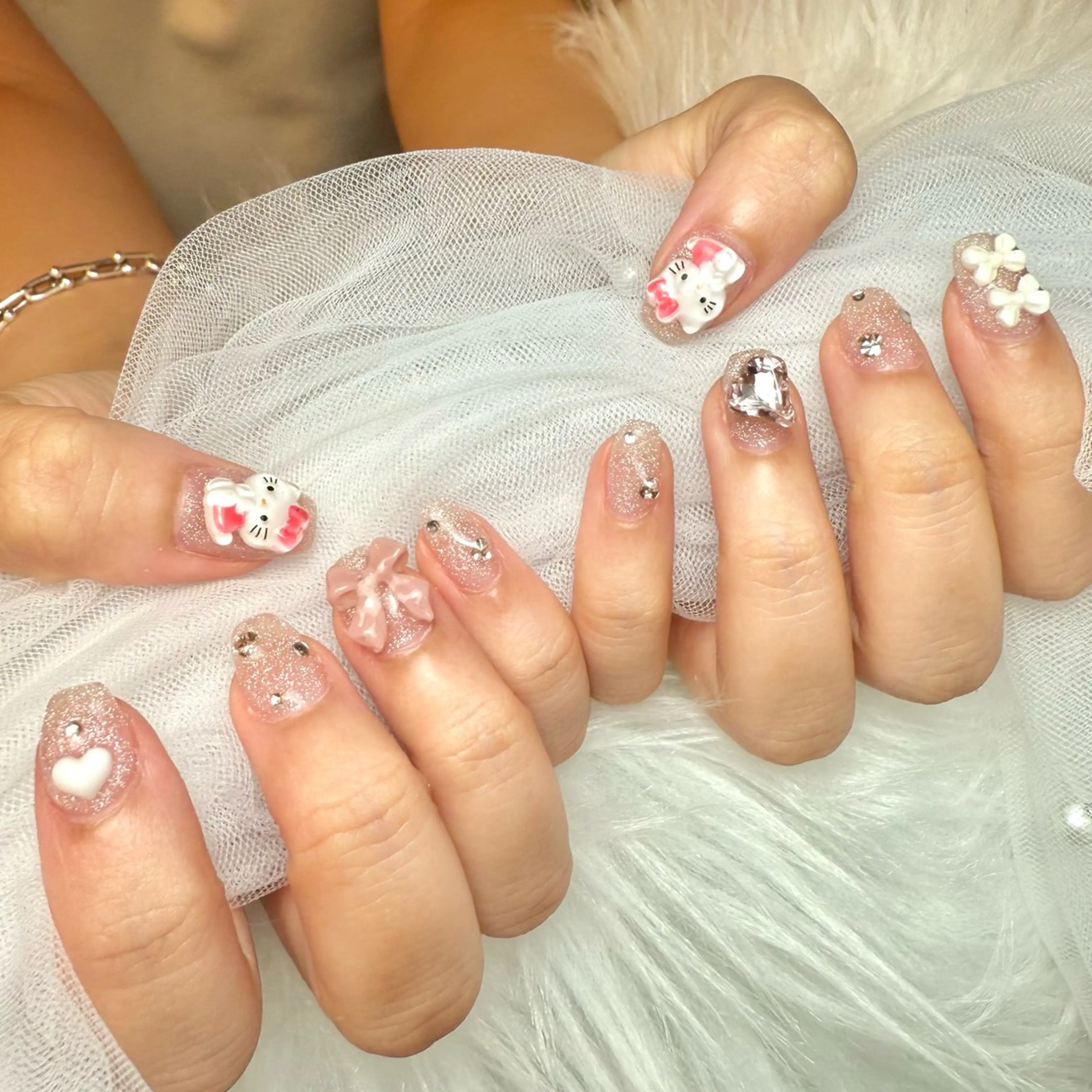 ネイル プライベートネイルサロンkoyubi.所属・新宿南口 hitomiのネイルデザイン