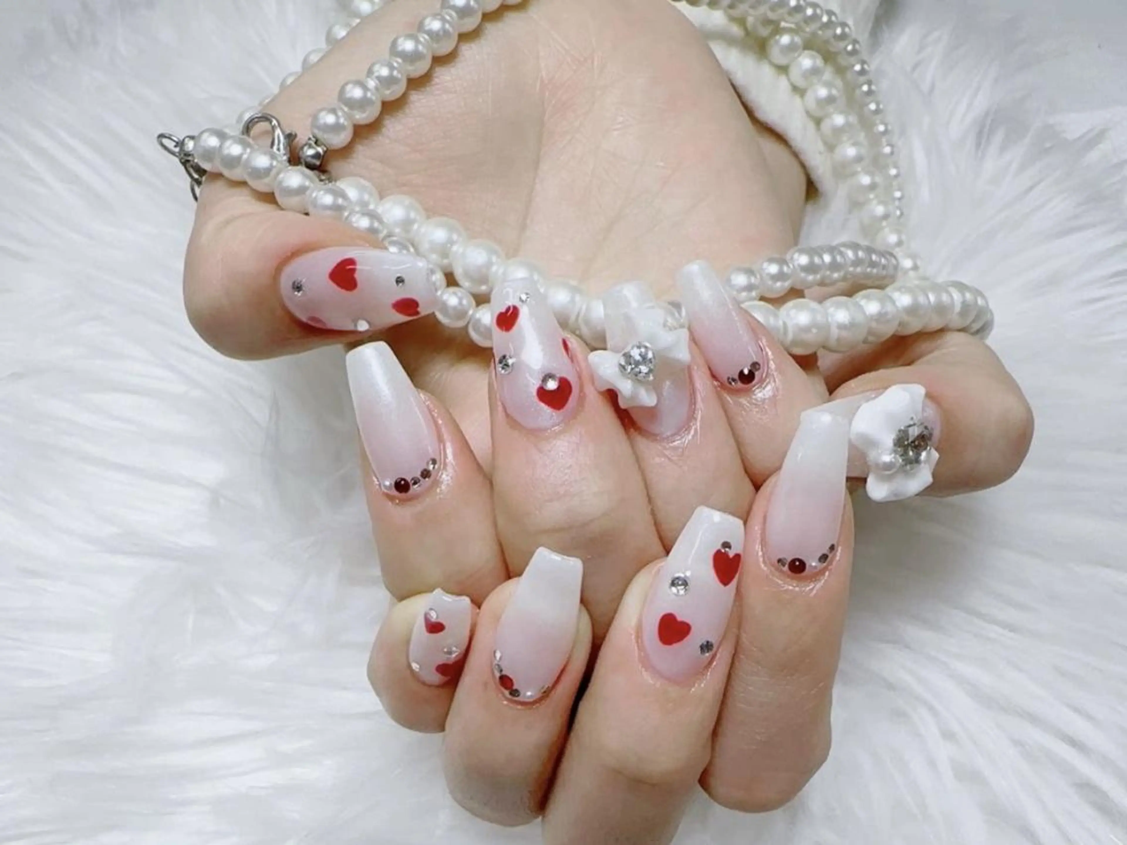 メンズ ネイル アートネイル フレンチネイル ジェルネイル キラキラネイル パラジェル Bloom kabukiのネイルデザイン