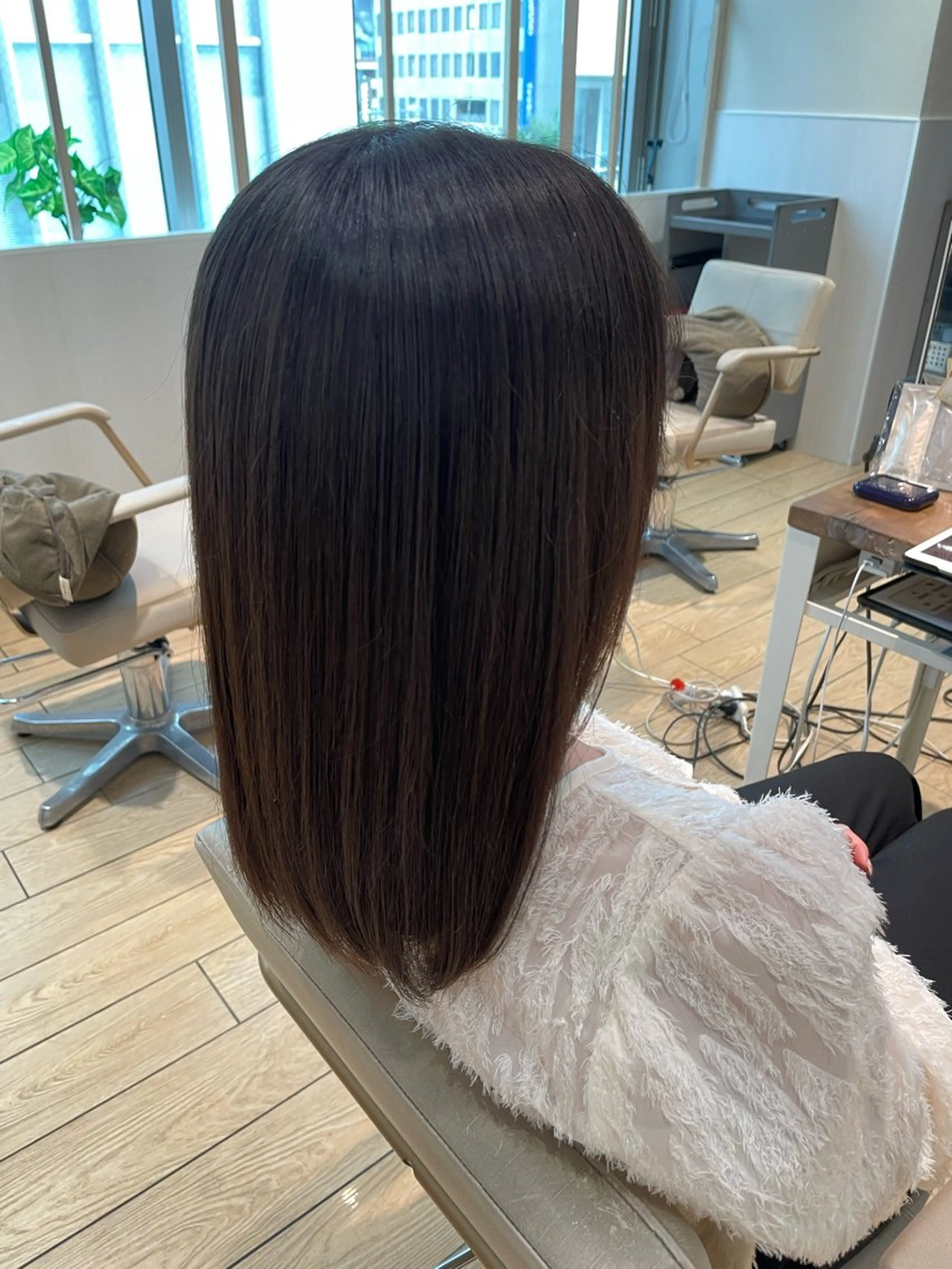 ミディアム AFLOAT D’L所属・カットモデル募集‎ / 角本 藍のヘアスタイル